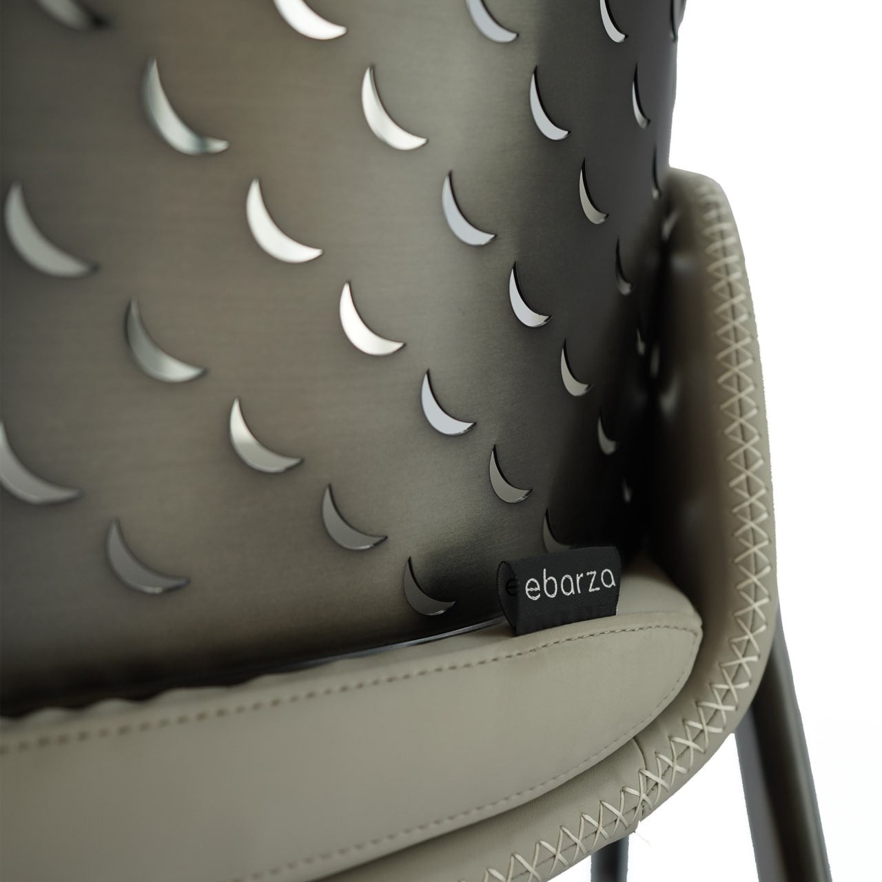 Turtle Lounge chair BC716 - Lounge Chairs - ebarza Furniture UAE | Shop Modern Furniture in Abu Dhabi & Dubai - مفروشات ايبازرا في الامارات | تسوق اثاث عصري وديكورات مميزة في دبي وابوظبي