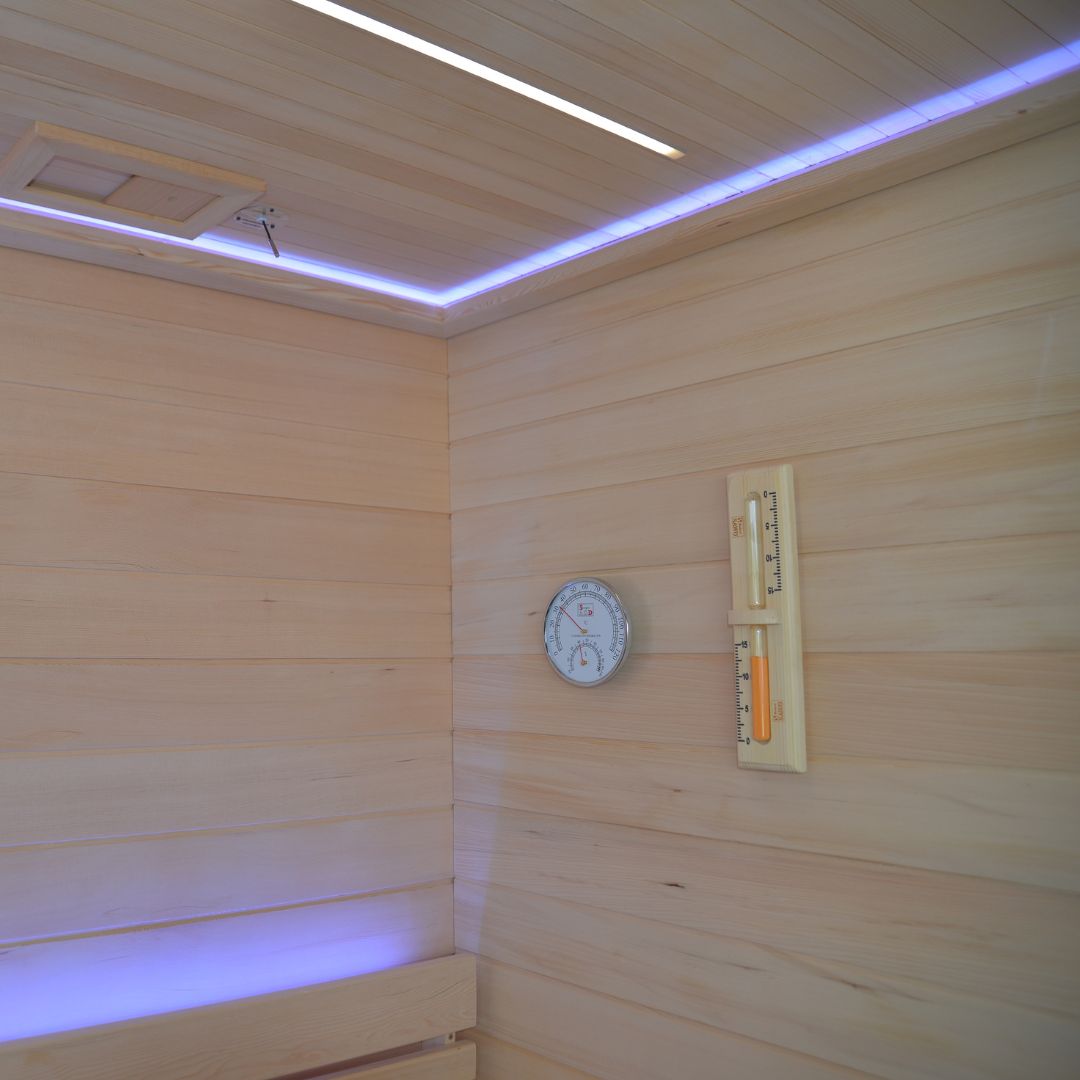 BEACON EBARZA sauna room LM-N02TD, pre-order with 130-day delivery, showcasing the wooden interior and door.