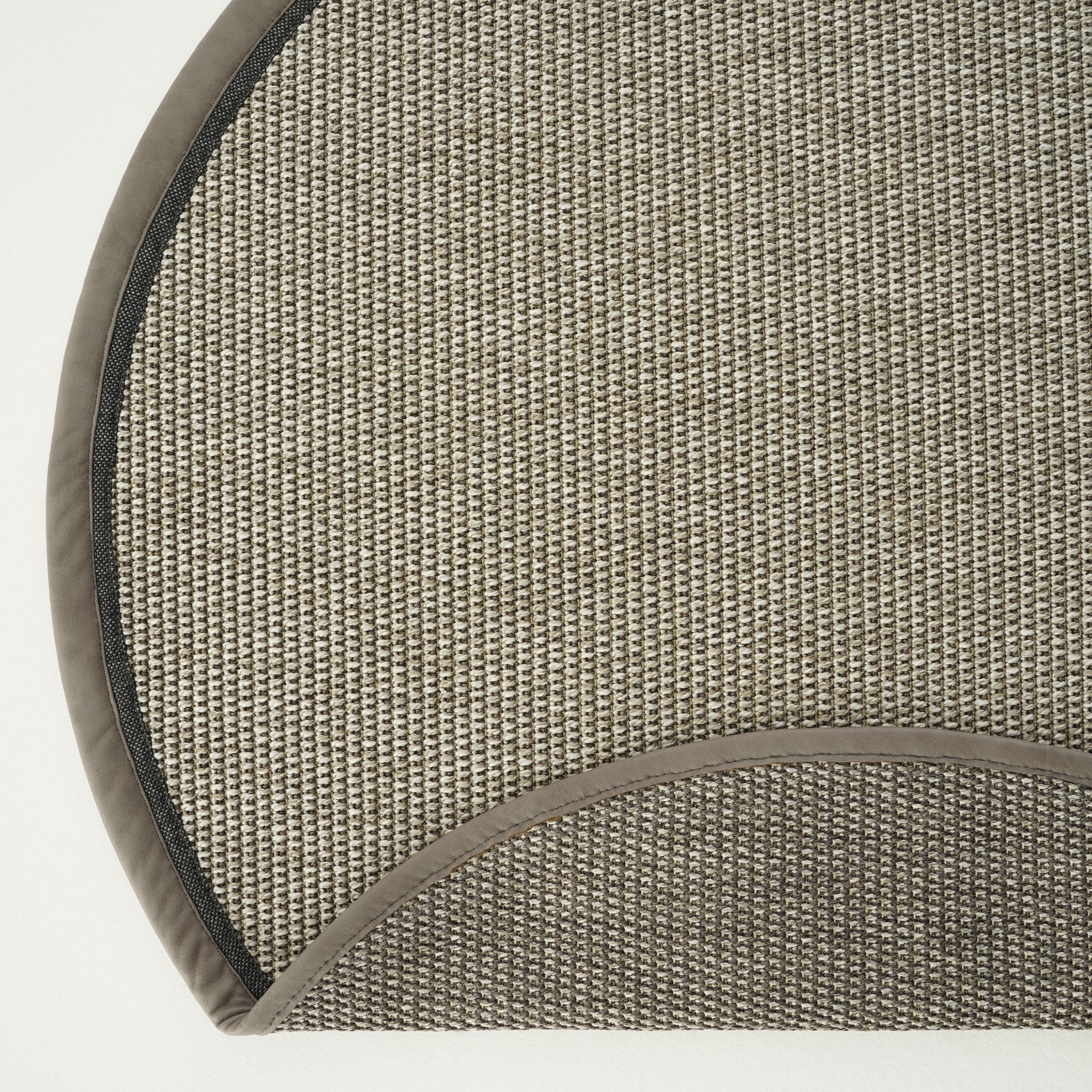 D300 CM SISAL CARPET MONTANA CH-SSLMTNA-RL - Rugs - ebarza Furniture UAE | Shop Modern Furniture in Abu Dhabi & Dubai - مفروشات ايبازرا في الامارات | تسوق اثاث عصري وديكورات مميزة في دبي وابوظبي