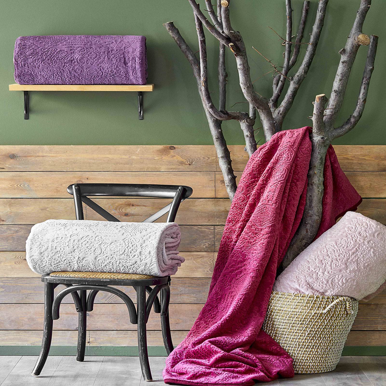 Rauqel Pudra Throw Blanket Double 200.15.01.0122 - Blankets - ebarza Furniture UAE | Shop Modern Furniture in Abu Dhabi & Dubai - مفروشات ايبازرا في الامارات | تسوق اثاث عصري وديكورات مميزة في دبي وابوظبي