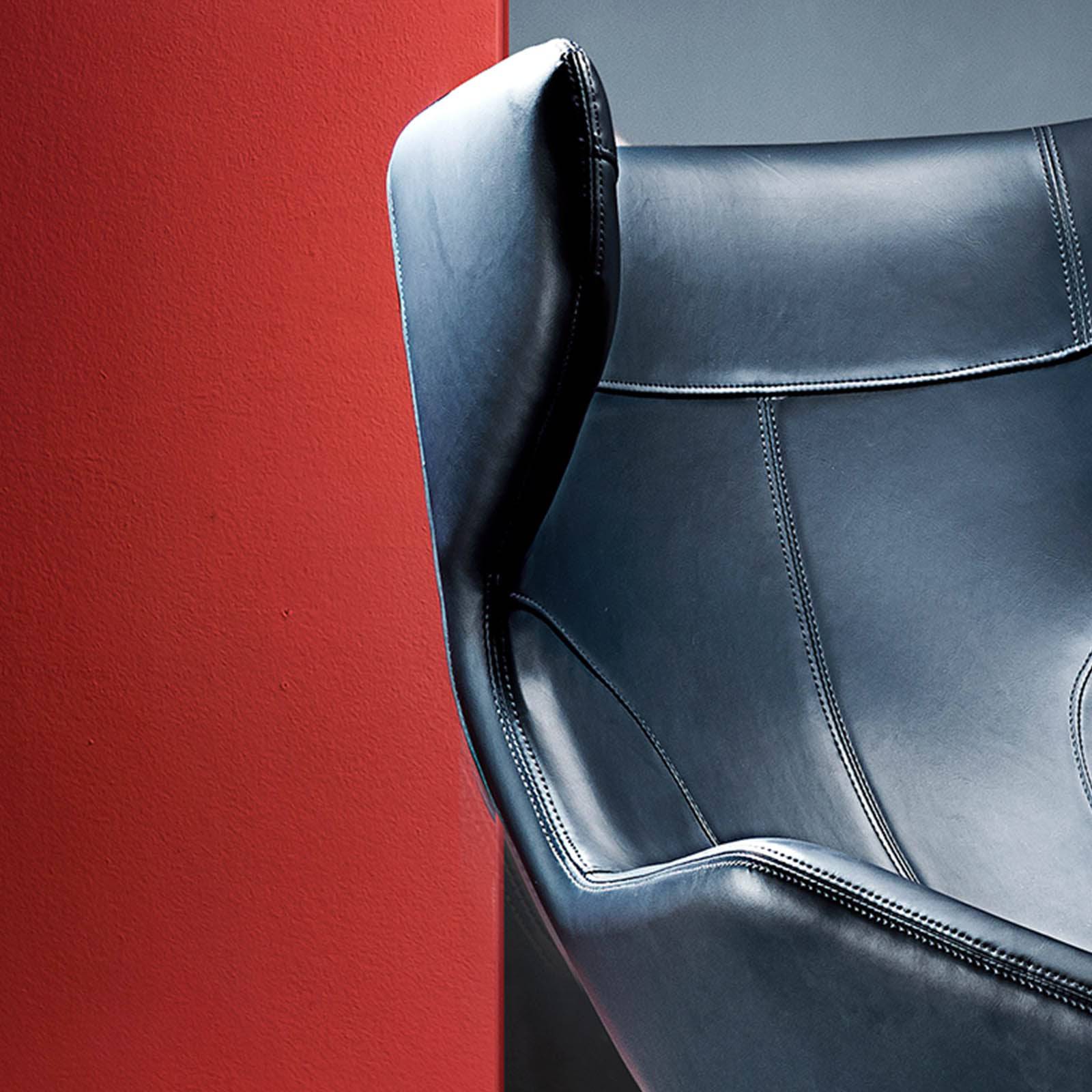 Relax Lounge Chair LC035-B - Lounge Chairs - ebarza Furniture UAE | Shop Modern Furniture in Abu Dhabi & Dubai - مفروشات ايبازرا في الامارات | تسوق اثاث عصري وديكورات مميزة في دبي وابوظبي