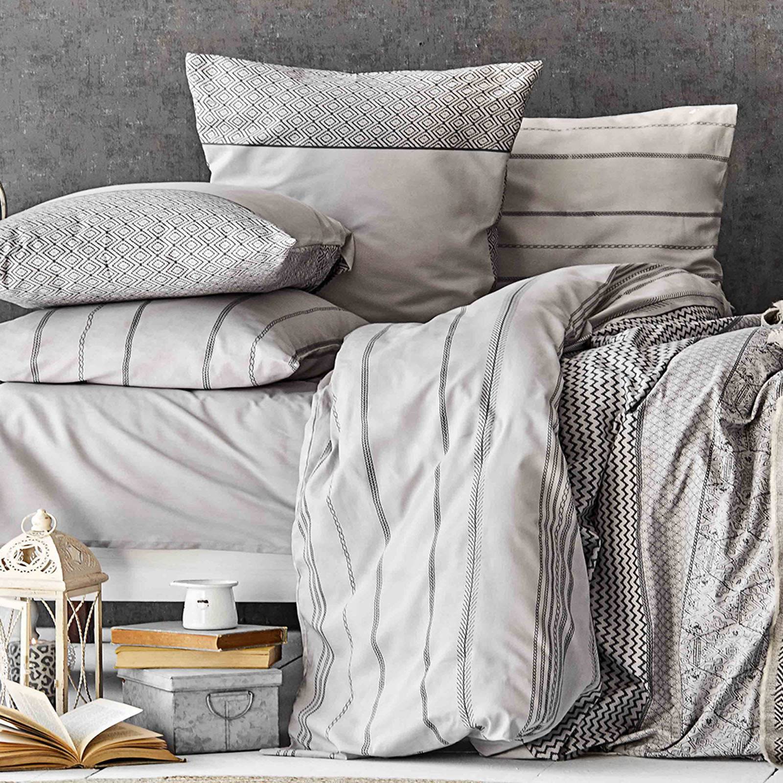 Sadra Gr Bedding Set 200.15.01.0228 - Bedding - ebarza Furniture UAE | Shop Modern Furniture in Abu Dhabi & Dubai - مفروشات ايبازرا في الامارات | تسوق اثاث عصري وديكورات مميزة في دبي وابوظبي