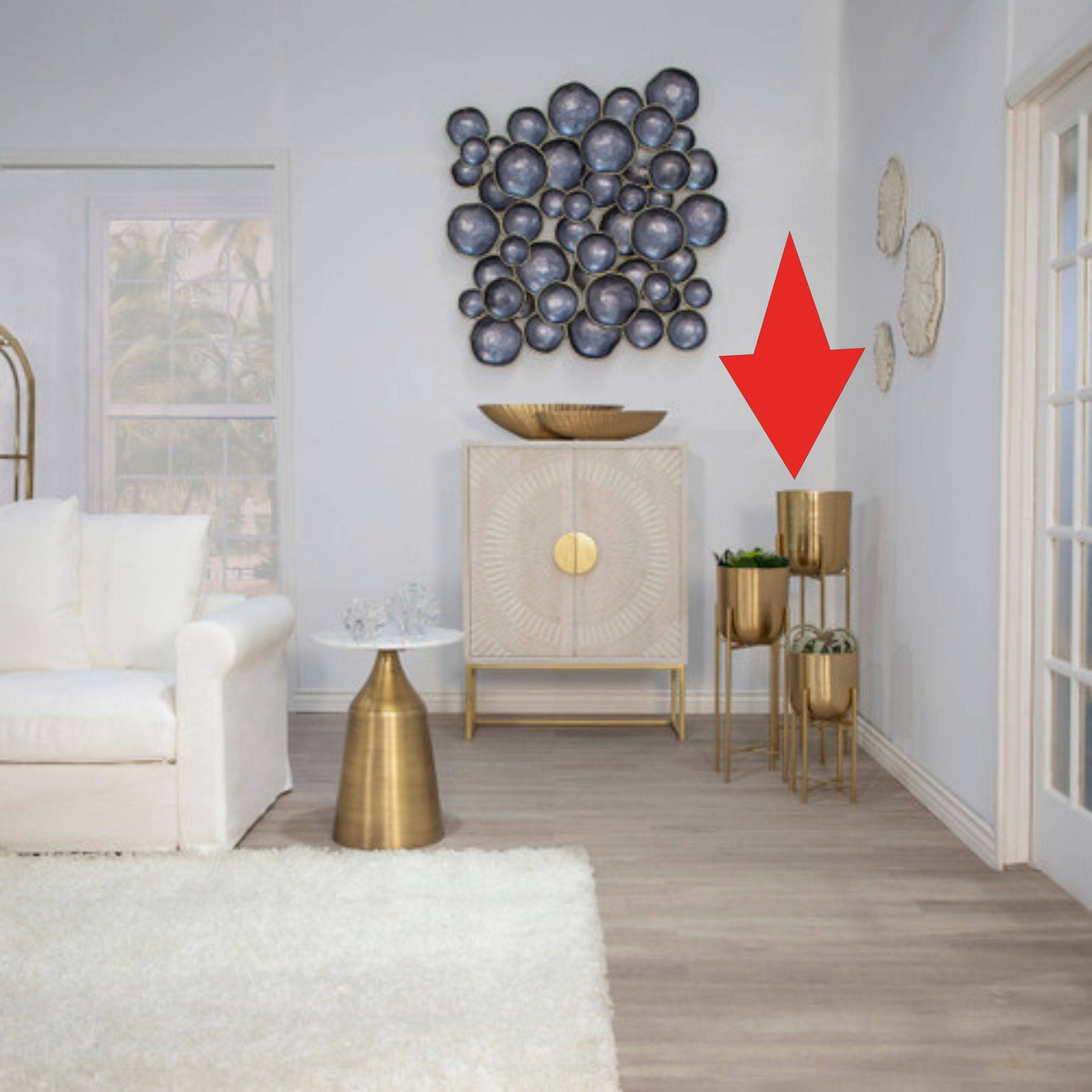 Set Of 3 Metal Planters On Stand - 40,30,20 Cm - Gold 14630 - Planter Boxes - ebarza Furniture UAE | Shop Modern Furniture in Abu Dhabi & Dubai - مفروشات ايبازرا في الامارات | تسوق اثاث عصري وديكورات مميزة في دبي وابوظبي