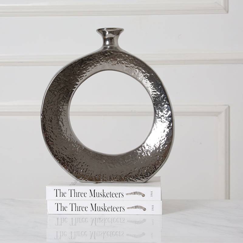 Silver Circle Vase-B Fa-D1960B - Vases - ebarza Furniture UAE | Shop Modern Furniture in Abu Dhabi & Dubai - مفروشات ايبازرا في الامارات | تسوق اثاث عصري وديكورات مميزة في دبي وابوظبي