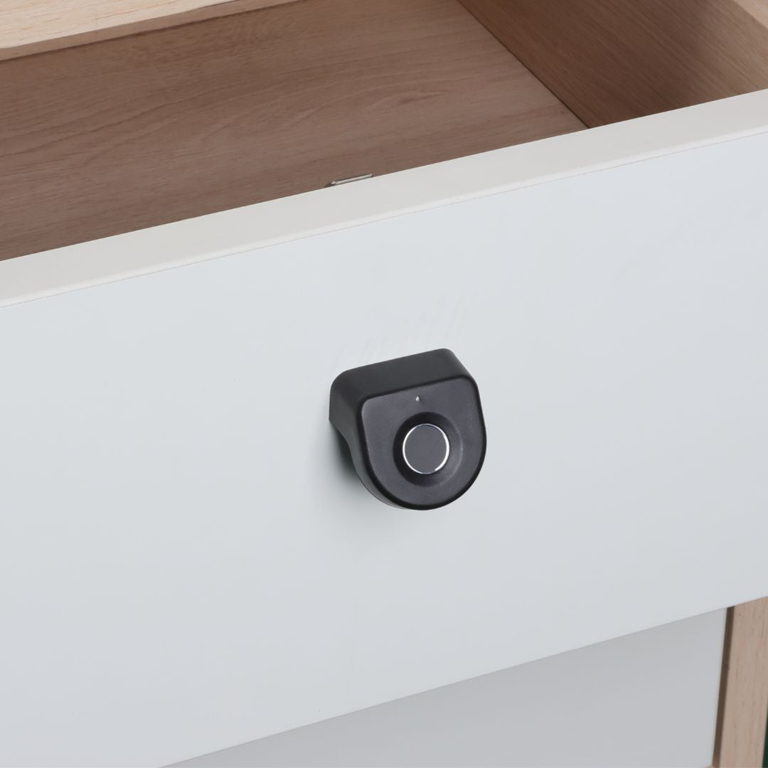 BEACON F163S smart fingerprint door lock with keypad and biometric scanner for secure home entry.