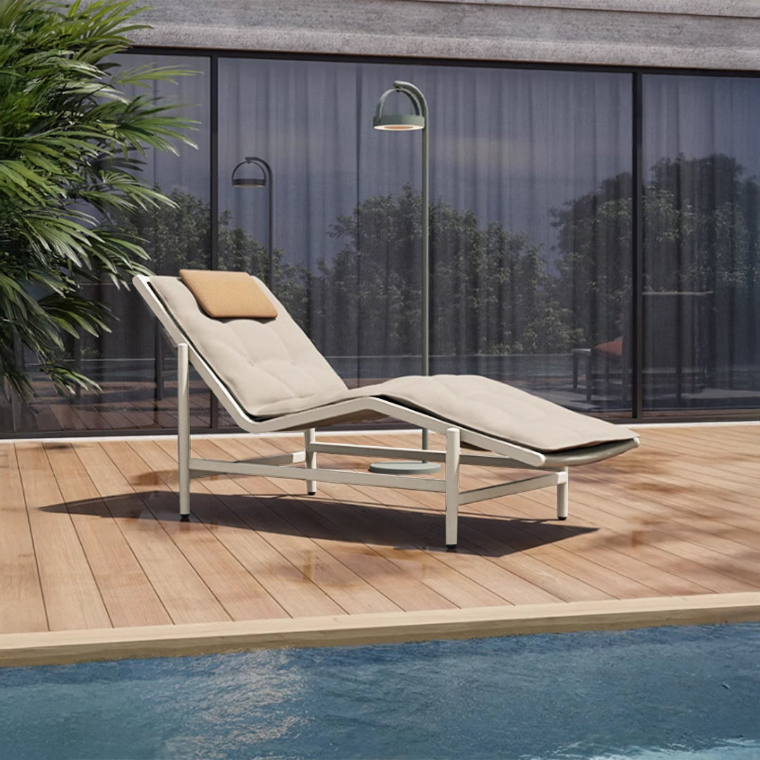 BEACON SunSnug String Sunbed KS8608N19ROP, modern outdoor sunlounger with woven string design and adjustable backrest.