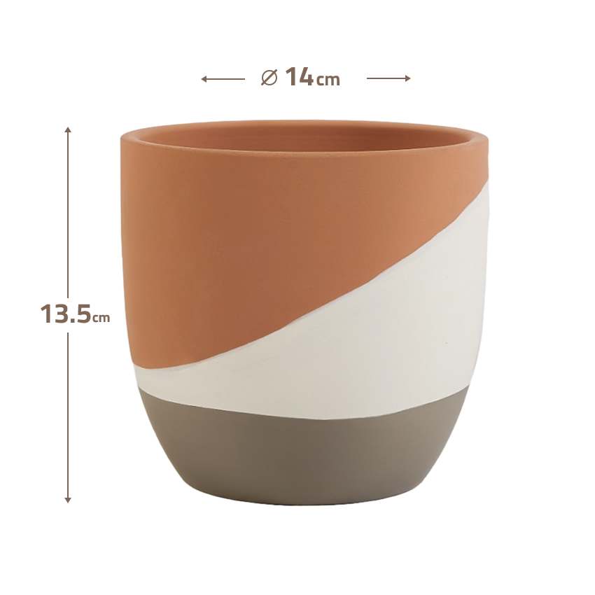 BEACON terracotta Dream outdoor/indoor planter box with rectangular shape and textured surface, perfect for garden or home decor.