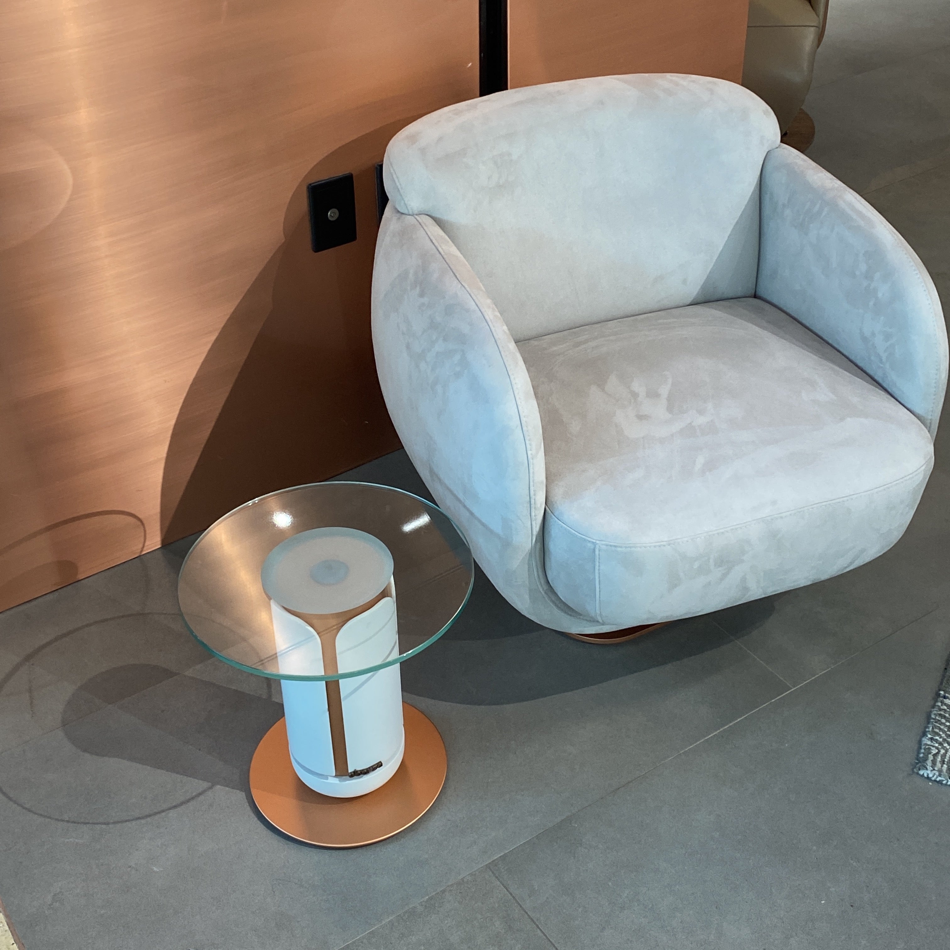 Tulip Side Table SHYTLP002 - Side Tables - ebarza Furniture UAE | Shop Modern Furniture in Abu Dhabi & Dubai - مفروشات ايبازرا في الامارات | تسوق اثاث عصري وديكورات مميزة في دبي وابوظبي