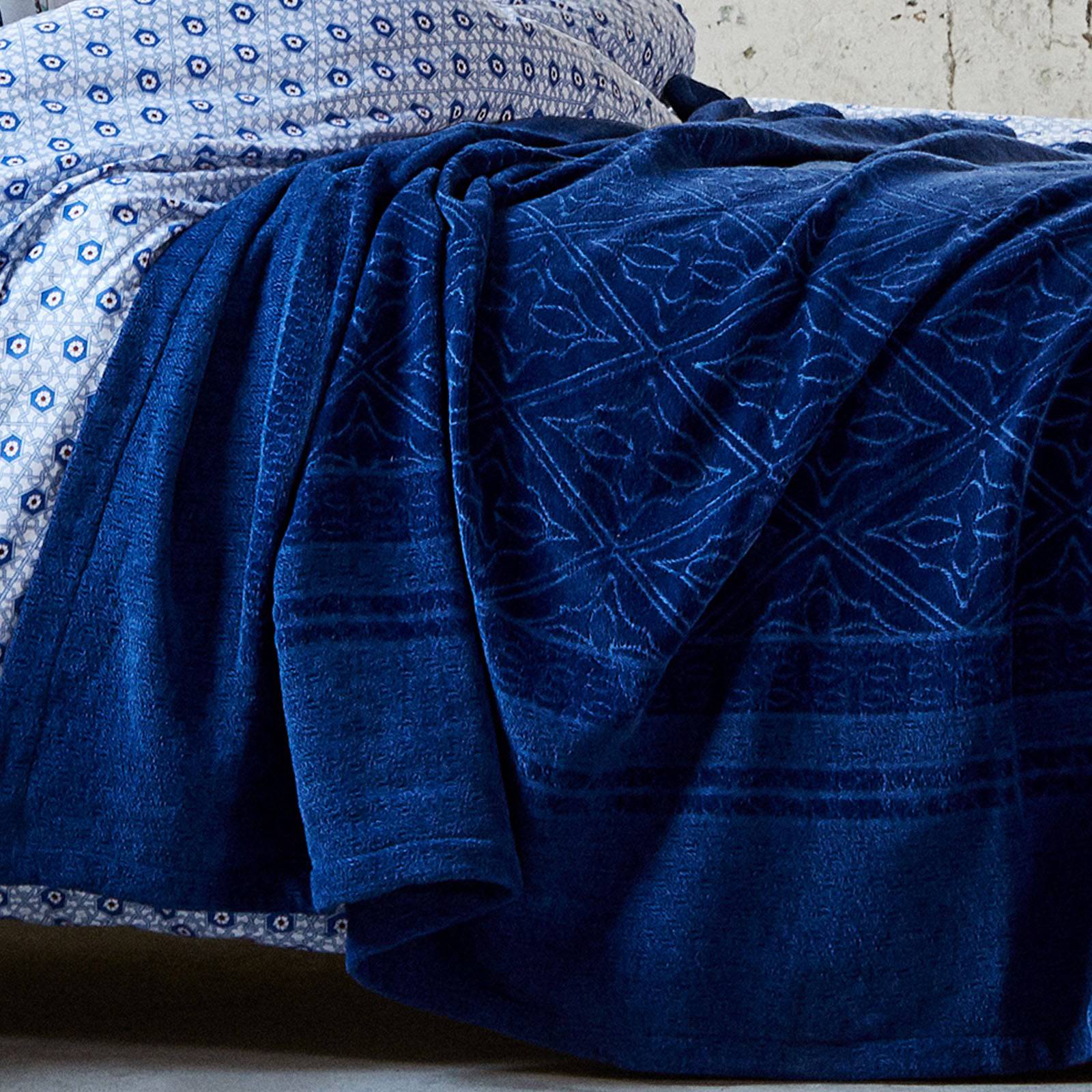 Tulipa Nish Bedding Set 200.15.01.0184 - Bedding - ebarza Furniture UAE | Shop Modern Furniture in Abu Dhabi & Dubai - مفروشات ايبازرا في الامارات | تسوق اثاث عصري وديكورات مميزة في دبي وابوظبي