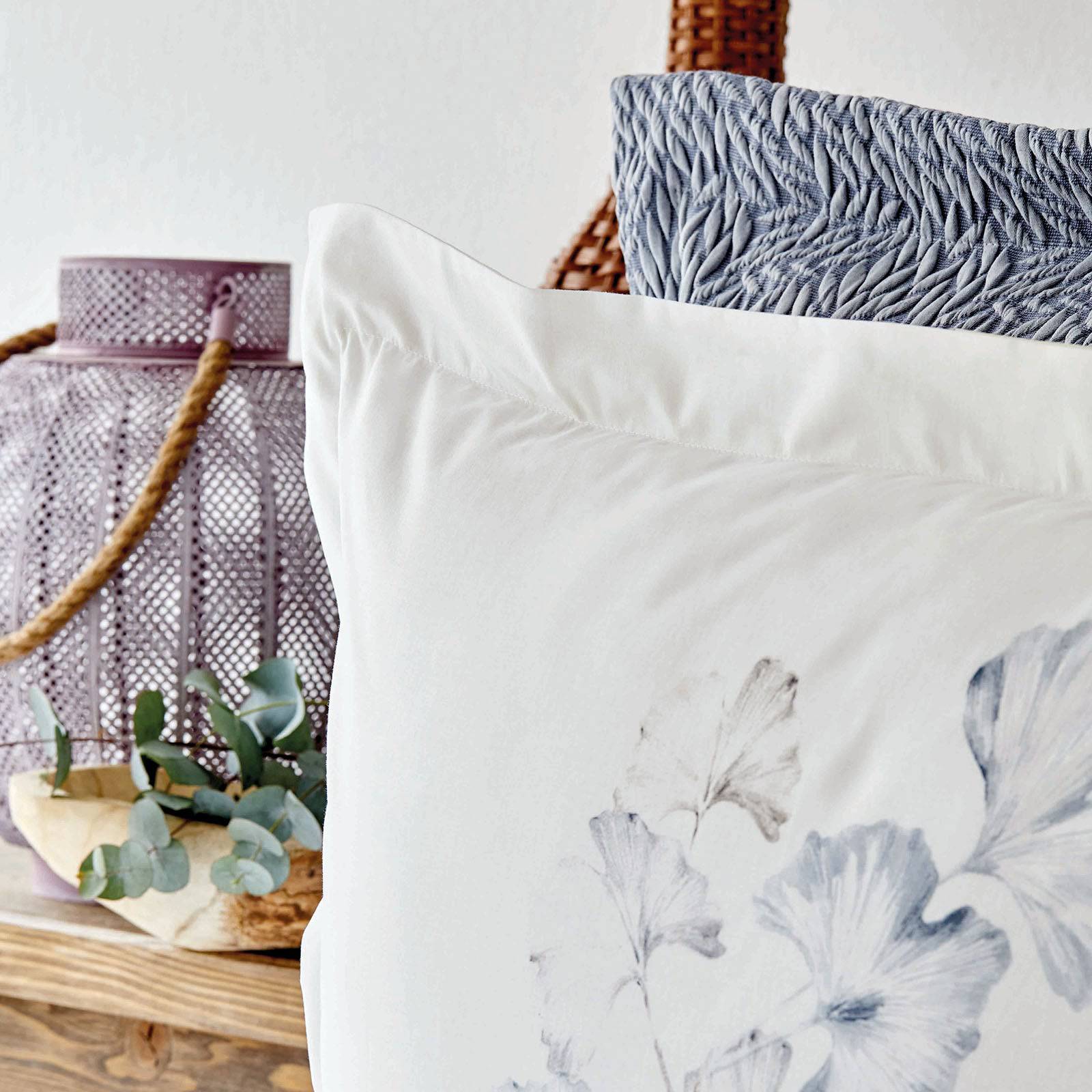 Vial Indigo Bedding Set 200.16.01.0167 - Bedding - ebarza Furniture UAE | Shop Modern Furniture in Abu Dhabi & Dubai - مفروشات ايبازرا في الامارات | تسوق اثاث عصري وديكورات مميزة في دبي وابوظبي