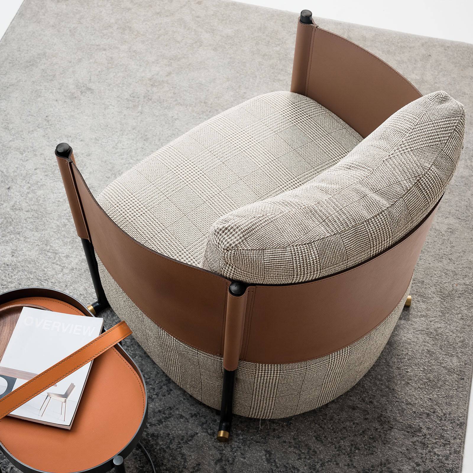 Vittoria Lounge Chair LC041 -  Lounge Chairs | كرسي صاله من فيتوريا - ebarza Furniture UAE | Shop Modern Furniture in Abu Dhabi & Dubai - مفروشات ايبازرا في الامارات | تسوق اثاث عصري وديكورات مميزة في دبي وابوظبي
