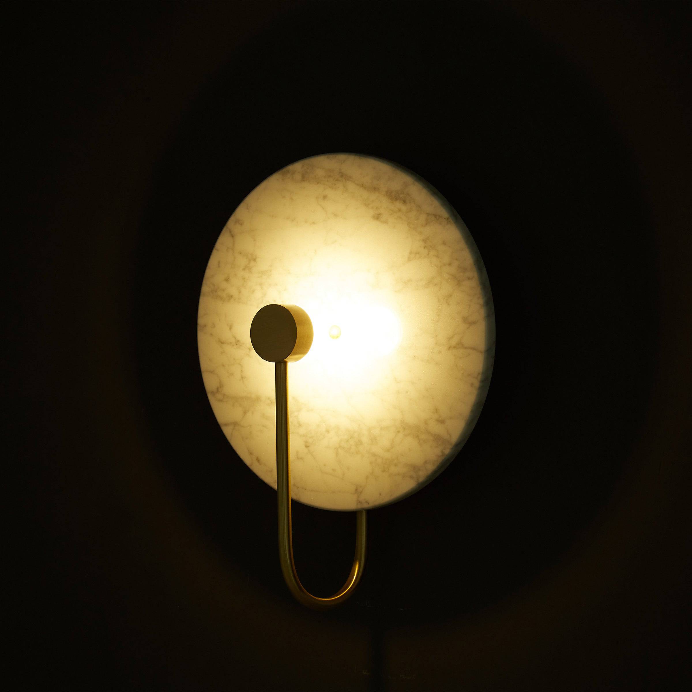 White Marble Wall Lamp 6615-We -  Wall Lamps | مصباح حائط من الرخام الأبيض - ebarza Furniture UAE | Shop Modern Furniture in Abu Dhabi & Dubai - مفروشات ايبازرا في الامارات | تسوق اثاث عصري وديكورات مميزة في دبي وابوظبي