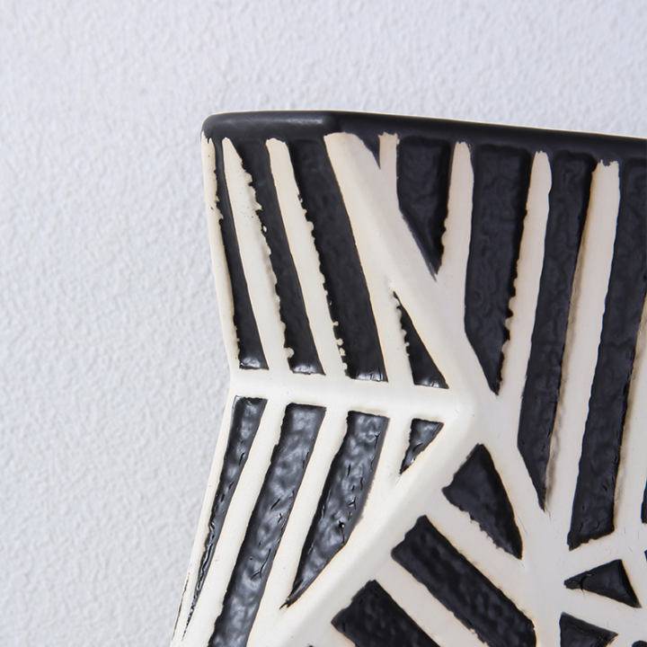 Zebra Hand Grinding Vase -B Fa-D21045B - Vases - ebarza Furniture UAE | Shop Modern Furniture in Abu Dhabi & Dubai - مفروشات ايبازرا في الامارات | تسوق اثاث عصري وديكورات مميزة في دبي وابوظبي