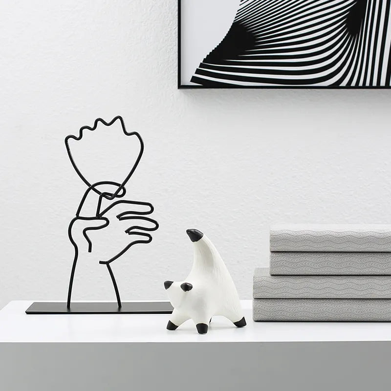 Black Metal Linear Sculpture Fc-W2117C - Home Decor Figurines - ebarza Furniture UAE | Shop Modern Furniture in Abu Dhabi & Dubai - مفروشات ايبازرا في الامارات | تسوق اثاث عصري وديكورات مميزة في دبي وابوظبي