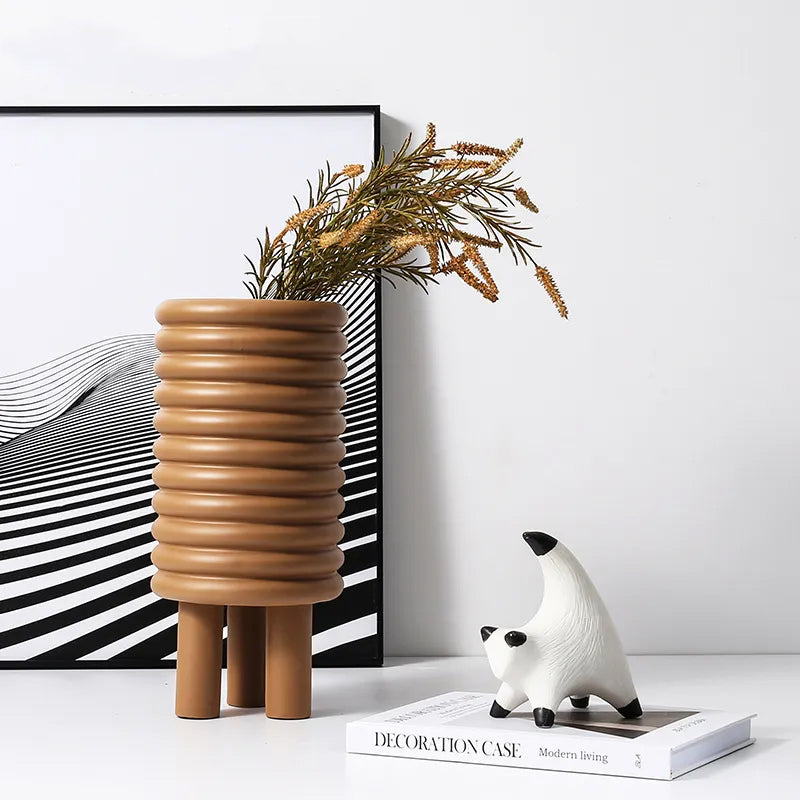 Circle Vase Brown Fc-Sz2174B - Vases - ebarza Furniture UAE | Shop Modern Furniture in Abu Dhabi & Dubai - مفروشات ايبازرا في الامارات | تسوق اثاث عصري وديكورات مميزة في دبي وابوظبي