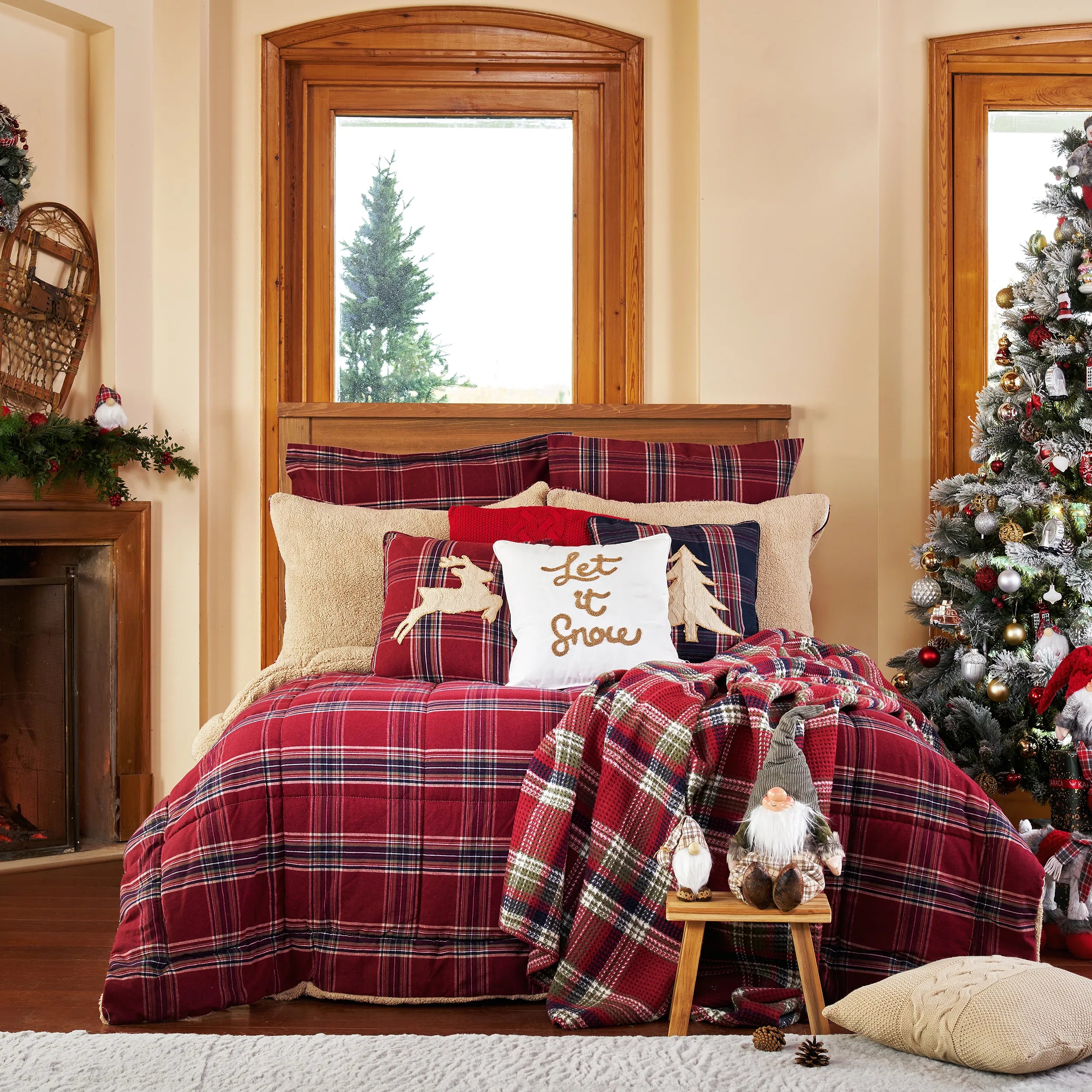 Karaca Home Woodland Red Double Cozy Comfort Set 200.19.01.1001 - Bedding - ebarza Furniture UAE | Shop Modern Furniture in Abu Dhabi & Dubai - مفروشات ايبازرا في الامارات | تسوق اثاث عصري وديكورات مميزة في دبي وابوظبي