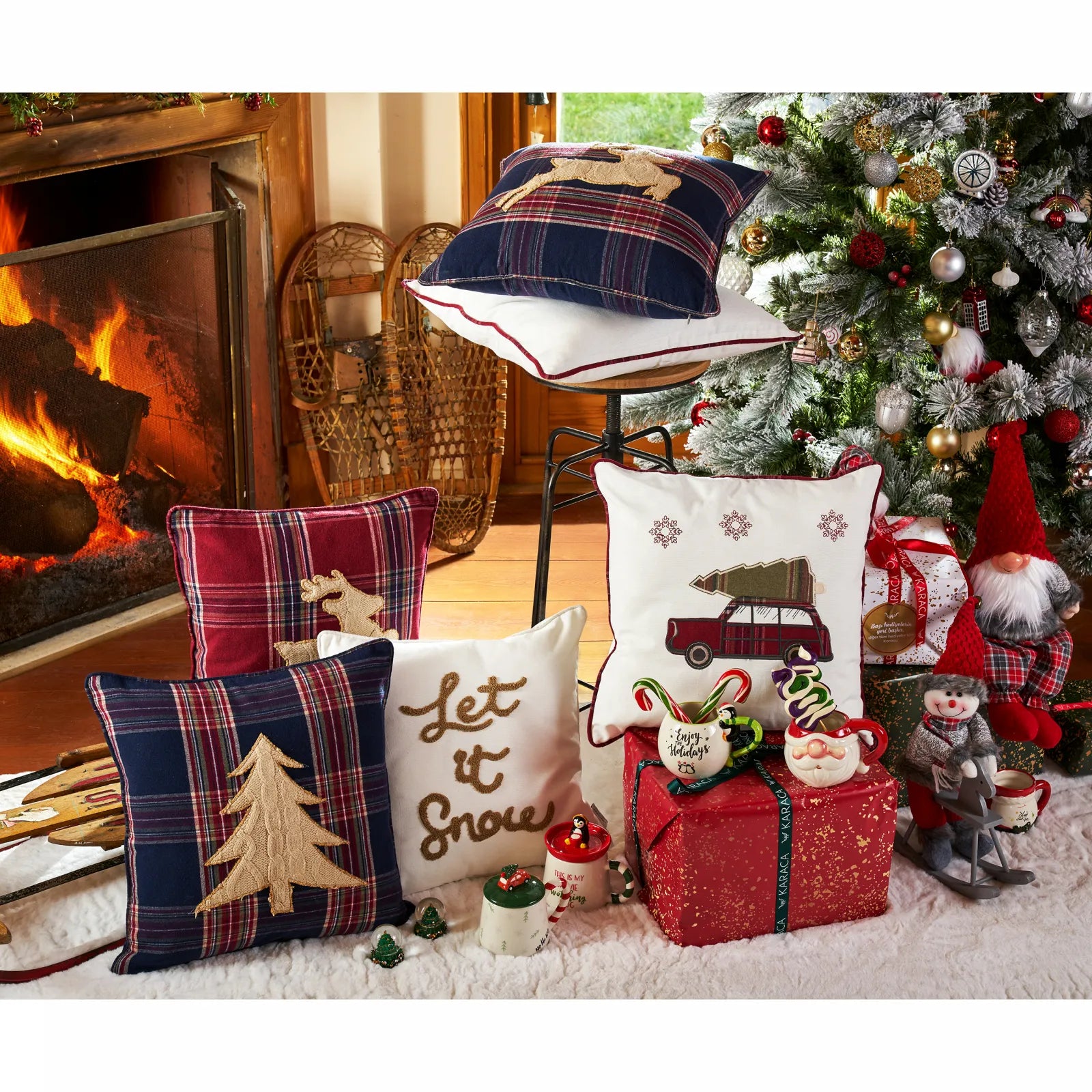 Karaca Home Woodland White Trolley Cozy Pillow 45X45 Cm 200.19.01.1023 - Cushions - ebarza Furniture UAE | Shop Modern Furniture in Abu Dhabi & Dubai - مفروشات ايبازرا في الامارات | تسوق اثاث عصري وديكورات مميزة في دبي وابوظبي