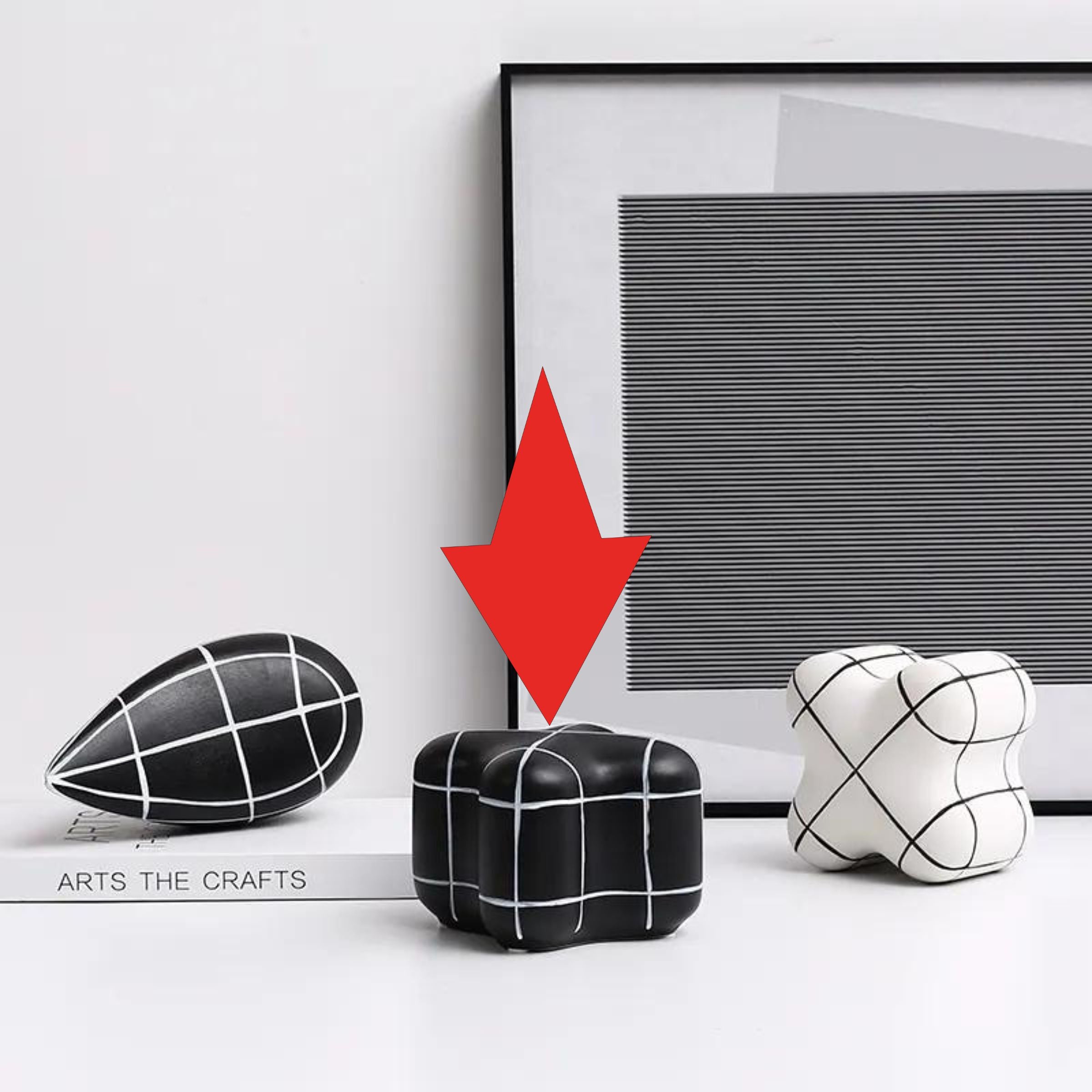 Black Line Square Ornament-B Fa-D21097C - Home Decor Figurines - ebarza Furniture UAE | Shop Modern Furniture in Abu Dhabi & Dubai - مفروشات ايبازرا في الامارات | تسوق اثاث عصري وديكورات مميزة في دبي وابوظبي