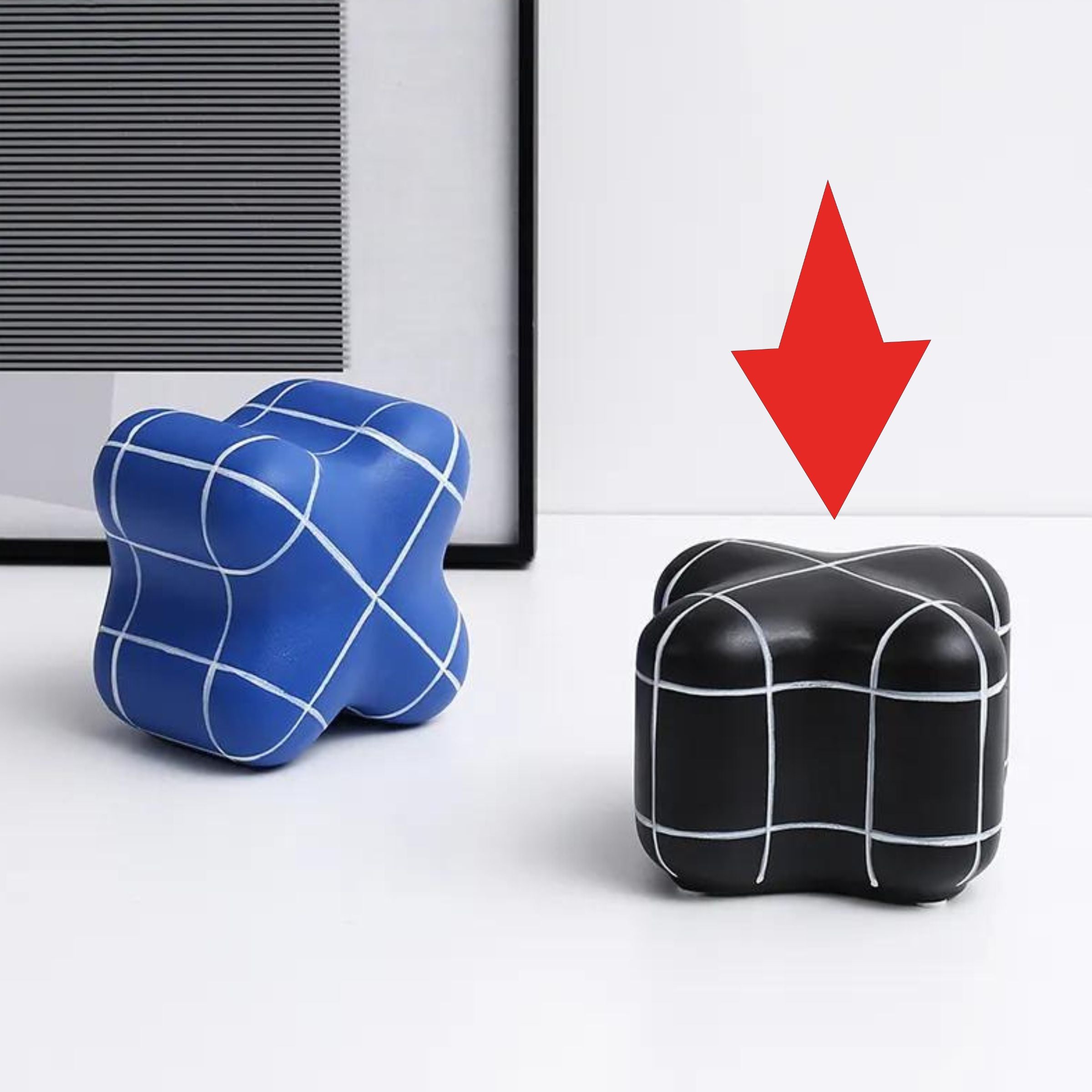 Black Line Square Ornament-B Fa-D21097C - Home Decor Figurines - ebarza Furniture UAE | Shop Modern Furniture in Abu Dhabi & Dubai - مفروشات ايبازرا في الامارات | تسوق اثاث عصري وديكورات مميزة في دبي وابوظبي