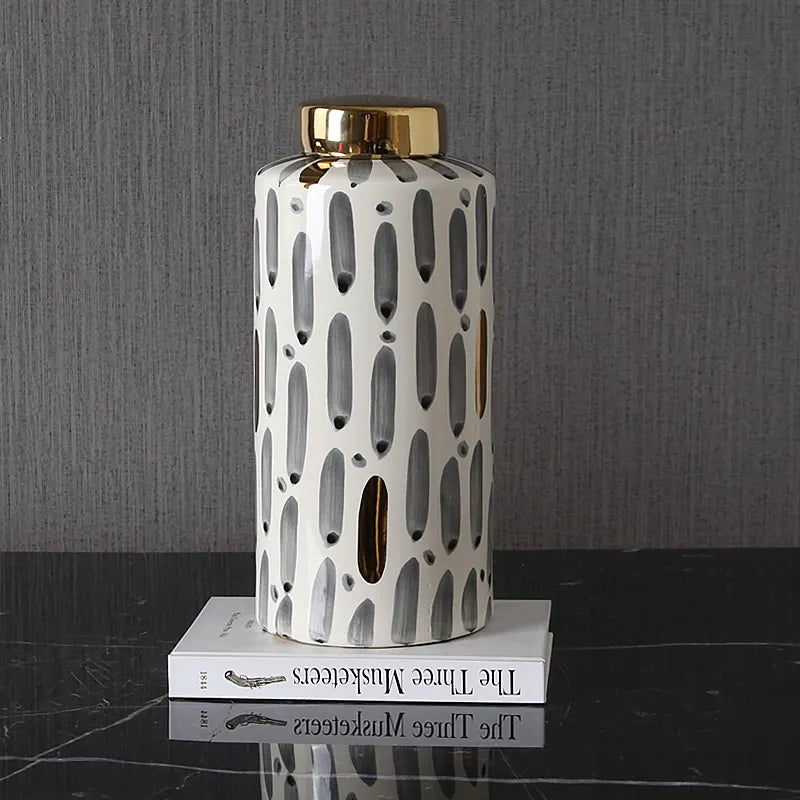 Black Stripe Bottle-A Vase Fa-D1980A - Vases - ebarza Furniture UAE | Shop Modern Furniture in Abu Dhabi & Dubai - مفروشات ايبازرا في الامارات | تسوق اثاث عصري وديكورات مميزة في دبي وابوظبي