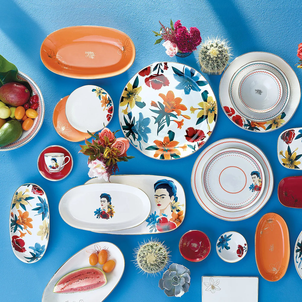Green Karaca Frida Kahlo serving plate featuring vibrant floral design, ideal for serving and decorative use.