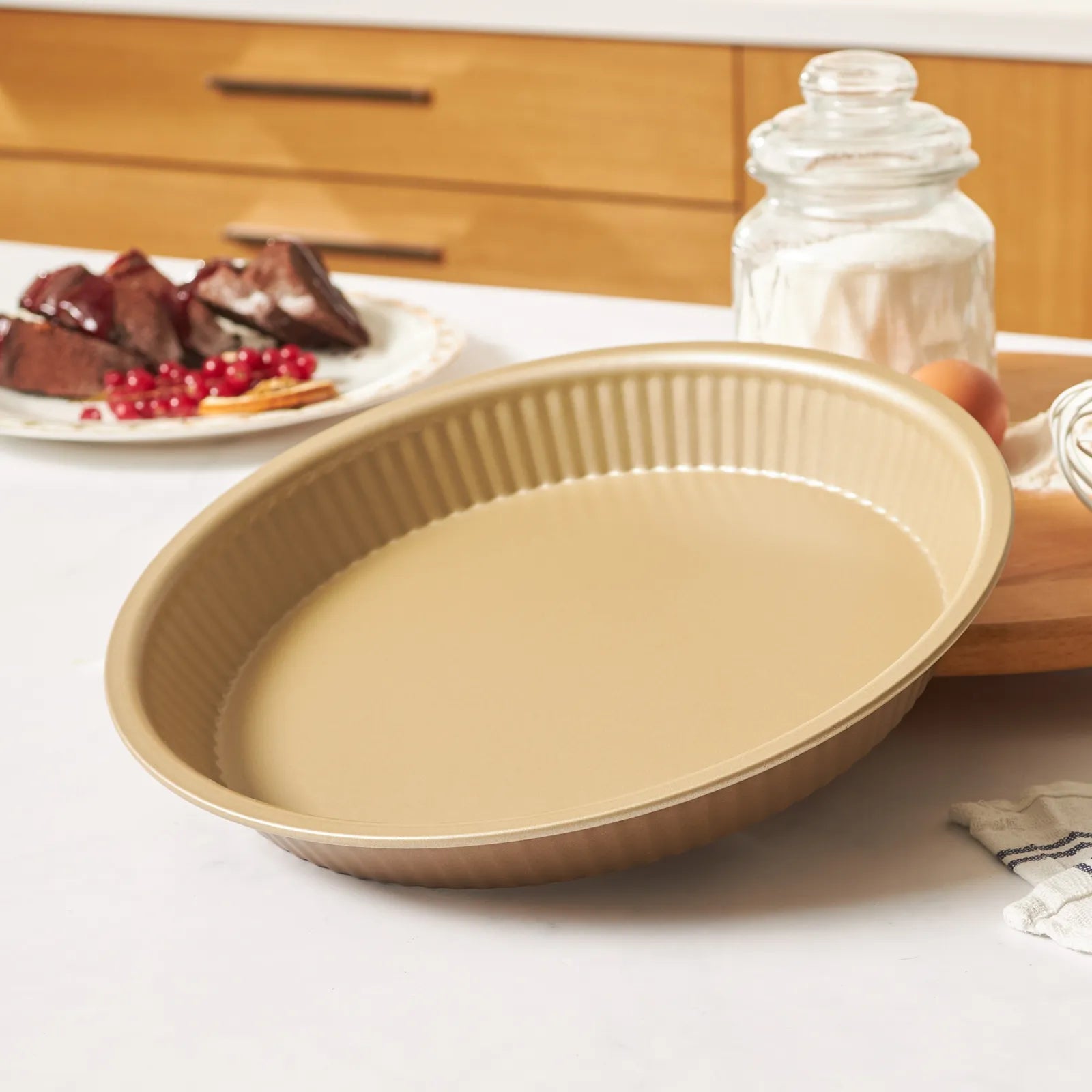 Karaca Hense Tart Cake Mold 28 Cm 153.03.06.4829 - Cookware Sets - ebarza Furniture UAE | Shop Modern Furniture in Abu Dhabi & Dubai - مفروشات ايبازرا في الامارات | تسوق اثاث عصري وديكورات مميزة في دبي وابوظبي