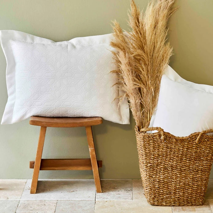 Karaca Home Back To Basic White Single Bedspread 200.18.01.0084 - Bedding - ebarza Furniture UAE | Shop Modern Furniture in Abu Dhabi & Dubai - مفروشات ايبازرا في الامارات | تسوق اثاث عصري وديكورات مميزة في دبي وابوظبي