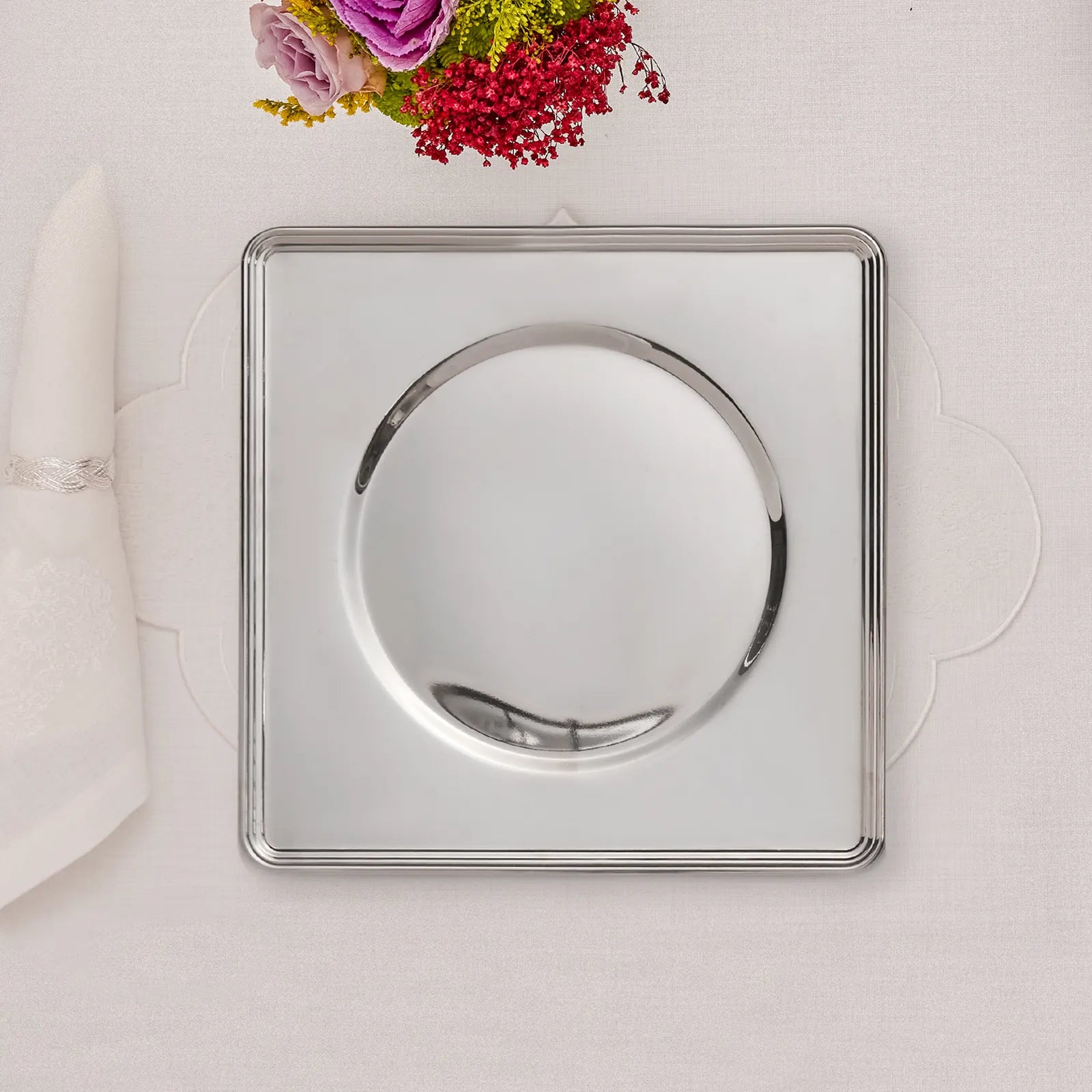 Karaca Home Glamor Metal Supla Silver Set Of 6 300.21.02.0609 - Plates - ebarza Furniture UAE | Shop Modern Furniture in Abu Dhabi & Dubai - مفروشات ايبازرا في الامارات | تسوق اثاث عصري وديكورات مميزة في دبي وابوظبي