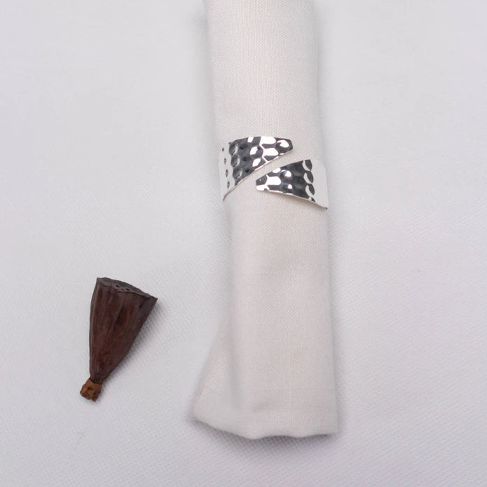 Karaca Home Hammered Silver 2 Piece Napkin Ring 300.22.02.0468 - Napkin Rings - ebarza Furniture UAE | Shop Modern Furniture in Abu Dhabi & Dubai - مفروشات ايبازرا في الامارات | تسوق اثاث عصري وديكورات مميزة في دبي وابوظبي
