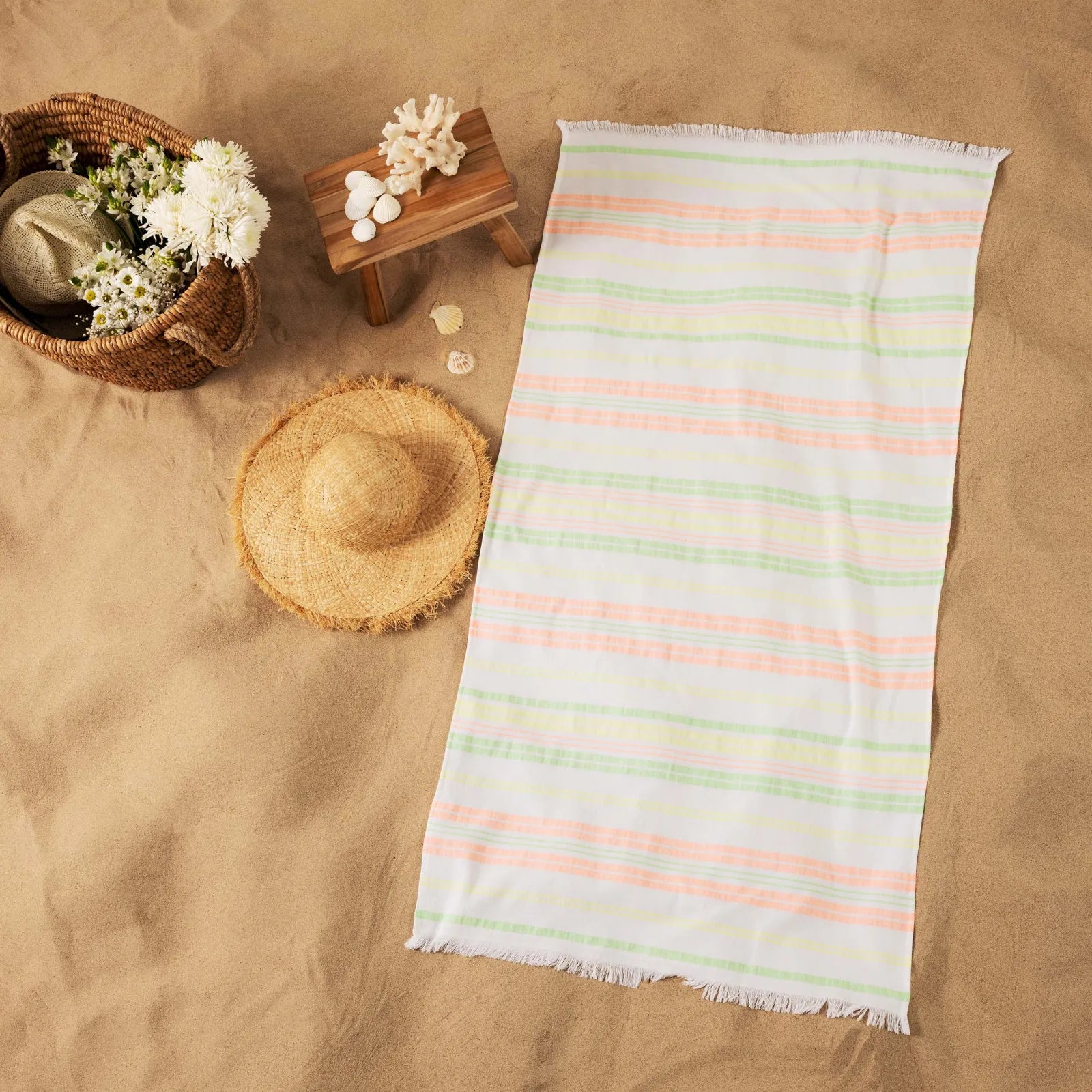 Karaca Home Points Multi 100% Cotton Peshtemal 70X140 200.20.01.0187 - Towels - ebarza Furniture UAE | Shop Modern Furniture in Abu Dhabi & Dubai - مفروشات ايبازرا في الامارات | تسوق اثاث عصري وديكورات مميزة في دبي وابوظبي