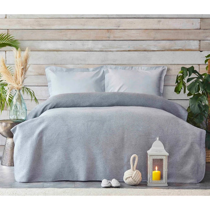 Karaca Home Remas Gray Double Softline Blanket 200.15.01.0235 - Blankets - ebarza Furniture UAE | Shop Modern Furniture in Abu Dhabi & Dubai - مفروشات ايبازرا في الامارات | تسوق اثاث عصري وديكورات مميزة في دبي وابوظبي
