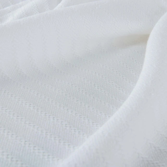 Karaca Home White Collection Freya White Embroidered Percale Double Duvet Cover Set 200.20.01.0100 - Bedding - ebarza Furniture UAE | Shop Modern Furniture in Abu Dhabi & Dubai - مفروشات ايبازرا في الامارات | تسوق اثاث عصري وديكورات مميزة في دبي وابوظبي