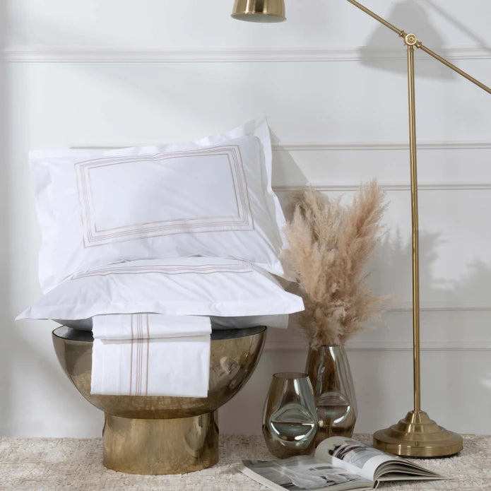 Karaca Home White Collection Freya White Embroidered Percale Double Duvet Cover Set 200.20.01.0100 - Bedding - ebarza Furniture UAE | Shop Modern Furniture in Abu Dhabi & Dubai - مفروشات ايبازرا في الامارات | تسوق اثاث عصري وديكورات مميزة في دبي وابوظبي