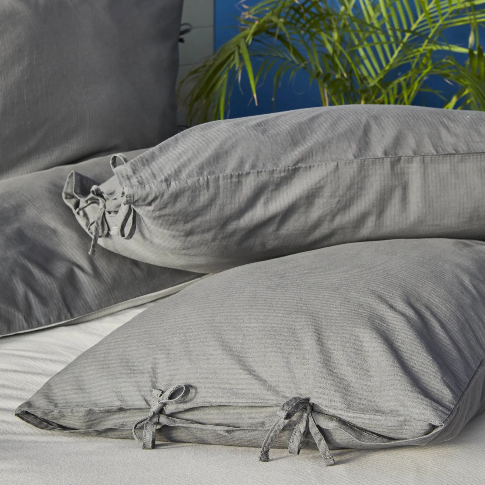 Karaca Nautica Home Bow Anthracite Gray Double Sided Single Duvet Cover Set 180.01.01.0412 - Bedding - ebarza Furniture UAE | Shop Modern Furniture in Abu Dhabi & Dubai - مفروشات ايبازرا في الامارات | تسوق اثاث عصري وديكورات مميزة في دبي وابوظبي