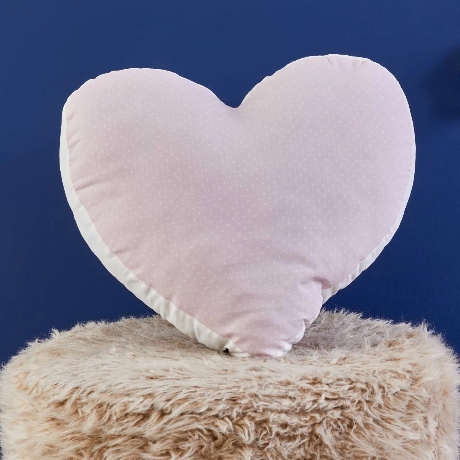 Karaca Sarah Anderson Heart 3D Filled Pillow 160.02.01.0520 - Cushions - ebarza Furniture UAE | Shop Modern Furniture in Abu Dhabi & Dubai - مفروشات ايبازرا في الامارات | تسوق اثاث عصري وديكورات مميزة في دبي وابوظبي