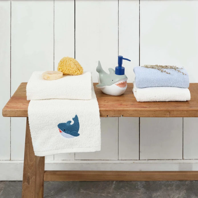 Karaca Sarah Anderson Shark 3-Piece Blue 100% Cotton Towel Set 160.02.01.0722 - Towels - ebarza Furniture UAE | Shop Modern Furniture in Abu Dhabi & Dubai - مفروشات ايبازرا في الامارات | تسوق اثاث عصري وديكورات مميزة في دبي وابوظبي