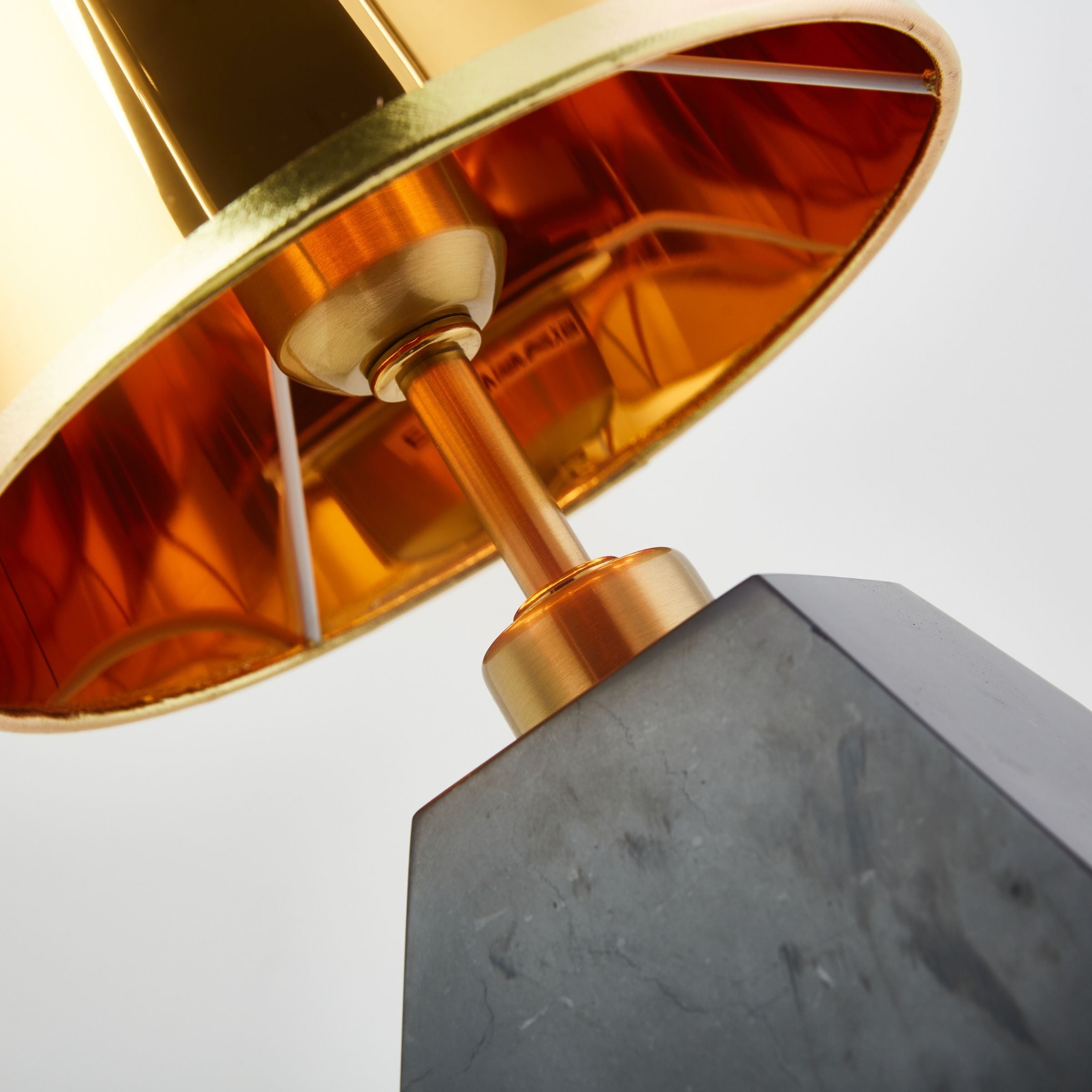 Soul Black Marble Table Lamp CY-LTD-1023-B - Desk\table Lamps - ebarza Furniture UAE | Shop Modern Furniture in Abu Dhabi & Dubai - مفروشات ايبازرا في الامارات | تسوق اثاث عصري وديكورات مميزة في دبي وابوظبي