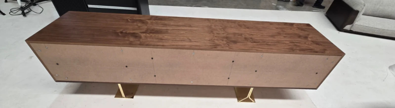 As Is - Ginda Tv Unit Ginda001