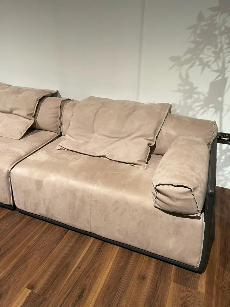 Display item - Motoo 4 Seater Sofa Sf066-4 - Yas