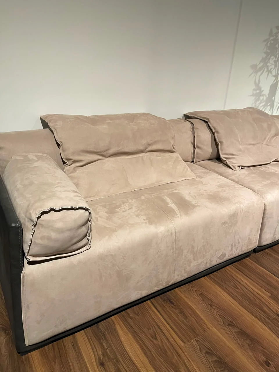 Display item - Motoo 4 Seater Sofa Sf066-4 - Yas