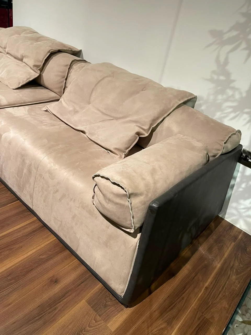 Display item - Motoo 4 Seater Sofa Sf066-4 - Yas