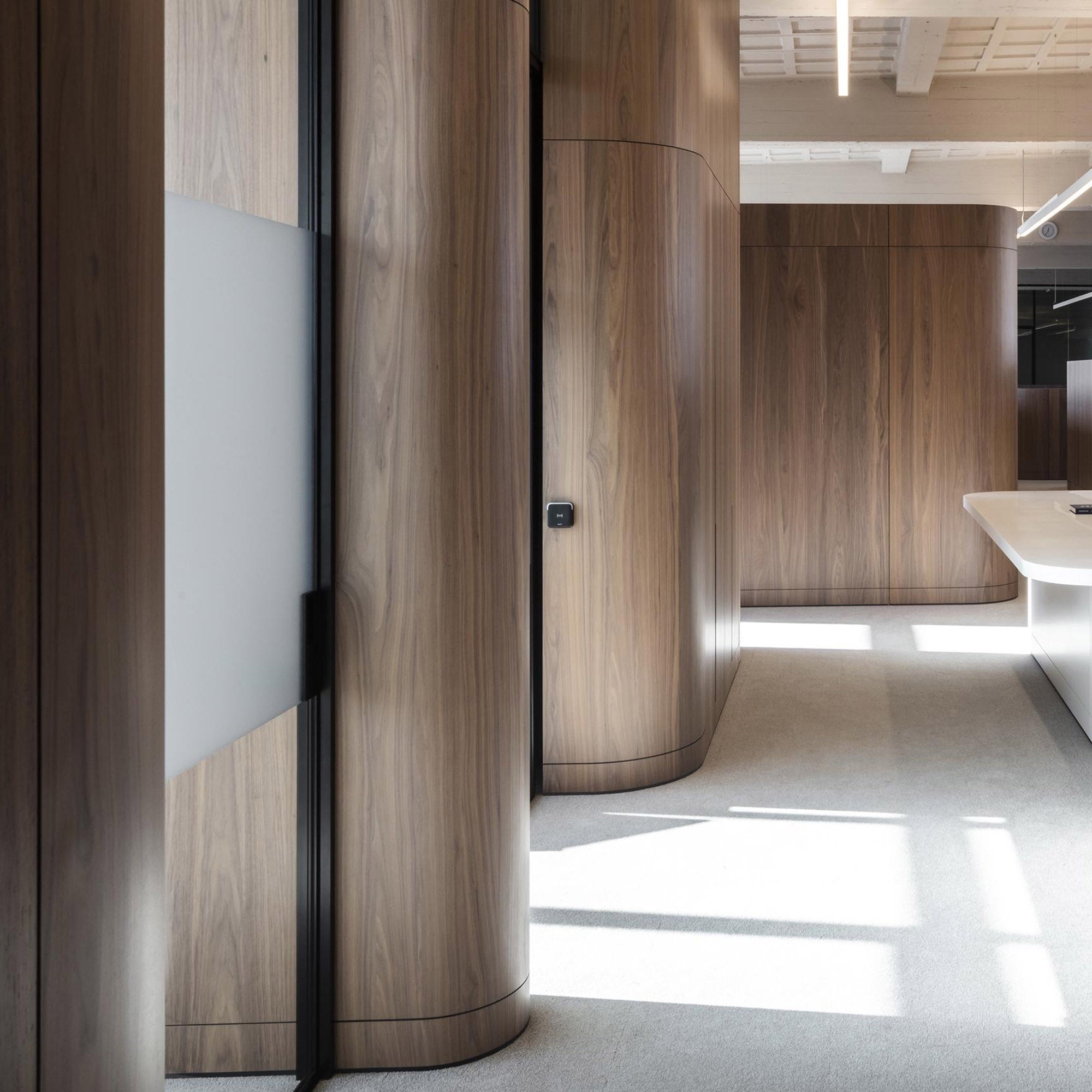 WPC wall panel with BB stitching in Walnut-H020Y color, featuring wood grain texture and edge banding for interior wall decor.