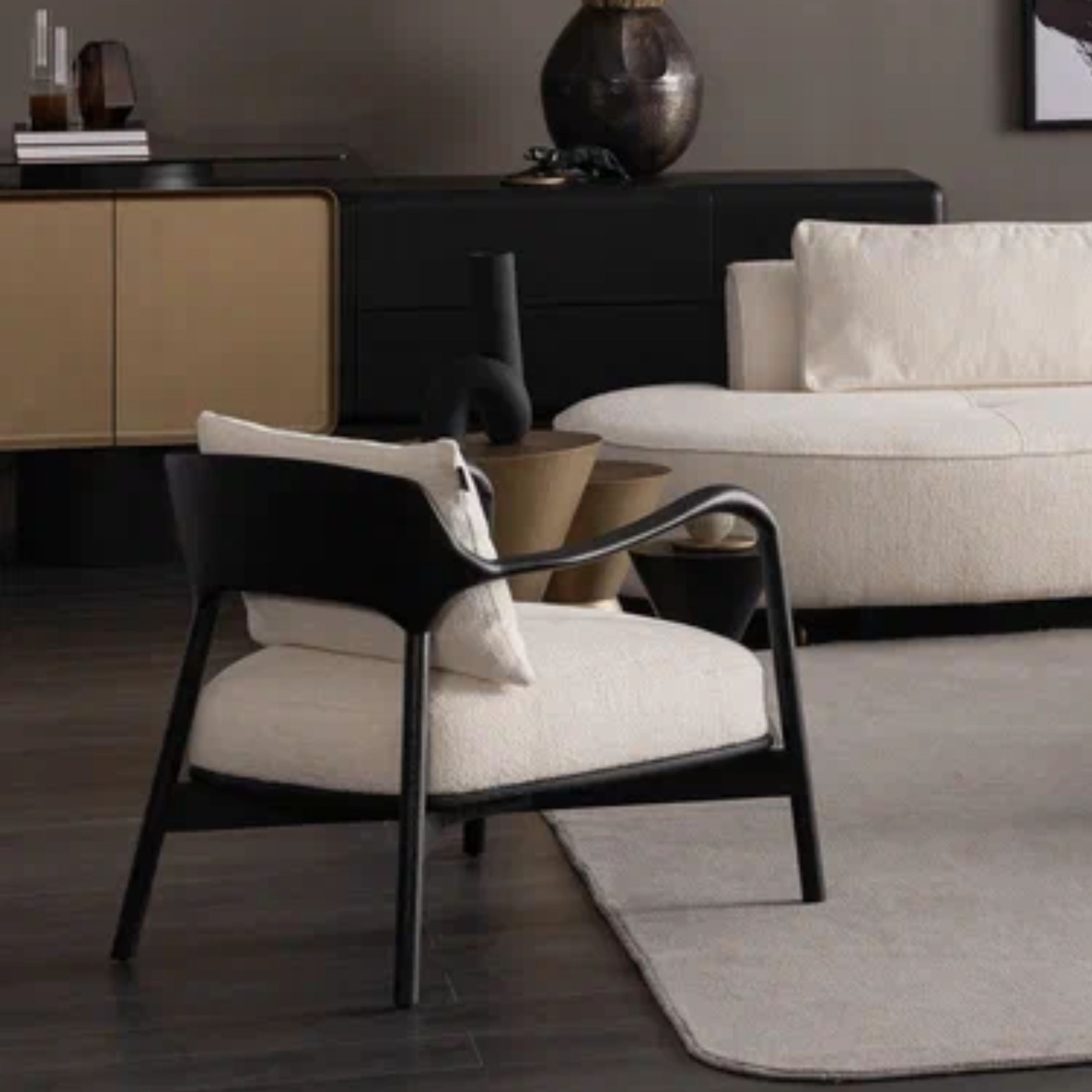Grande Wooden Lounge Chair G9 -  Lounge Chairs | كرسي صالة خشبي غراندي - ebarza Furniture UAE | Shop Modern Furniture in Abu Dhabi & Dubai - مفروشات ايبازرا في الامارات | تسوق اثاث عصري وديكورات مميزة في دبي وابوظبي