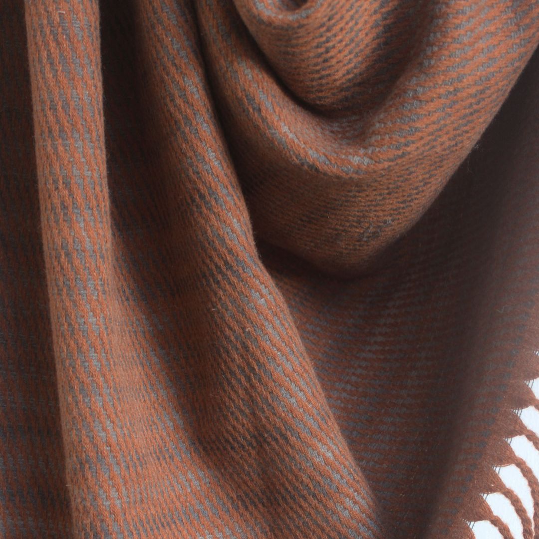 120*170cm  Riley Woolen Blend Tassel Blanket ETB026 -  Blankets - ebarza Furniture UAE | Shop Modern Furniture in Abu Dhabi & Dubai - مفروشات ايبازرا في الامارات | تسوق اثاث عصري وديكورات مميزة في دبي وابوظبي