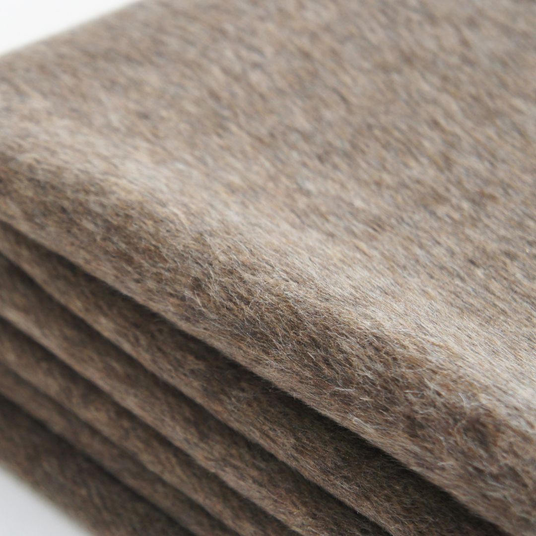 130*250 Simon Woolen Blanket ETB025 -  Blankets - ebarza Furniture UAE | Shop Modern Furniture in Abu Dhabi & Dubai - مفروشات ايبازرا في الامارات | تسوق اثاث عصري وديكورات مميزة في دبي وابوظبي