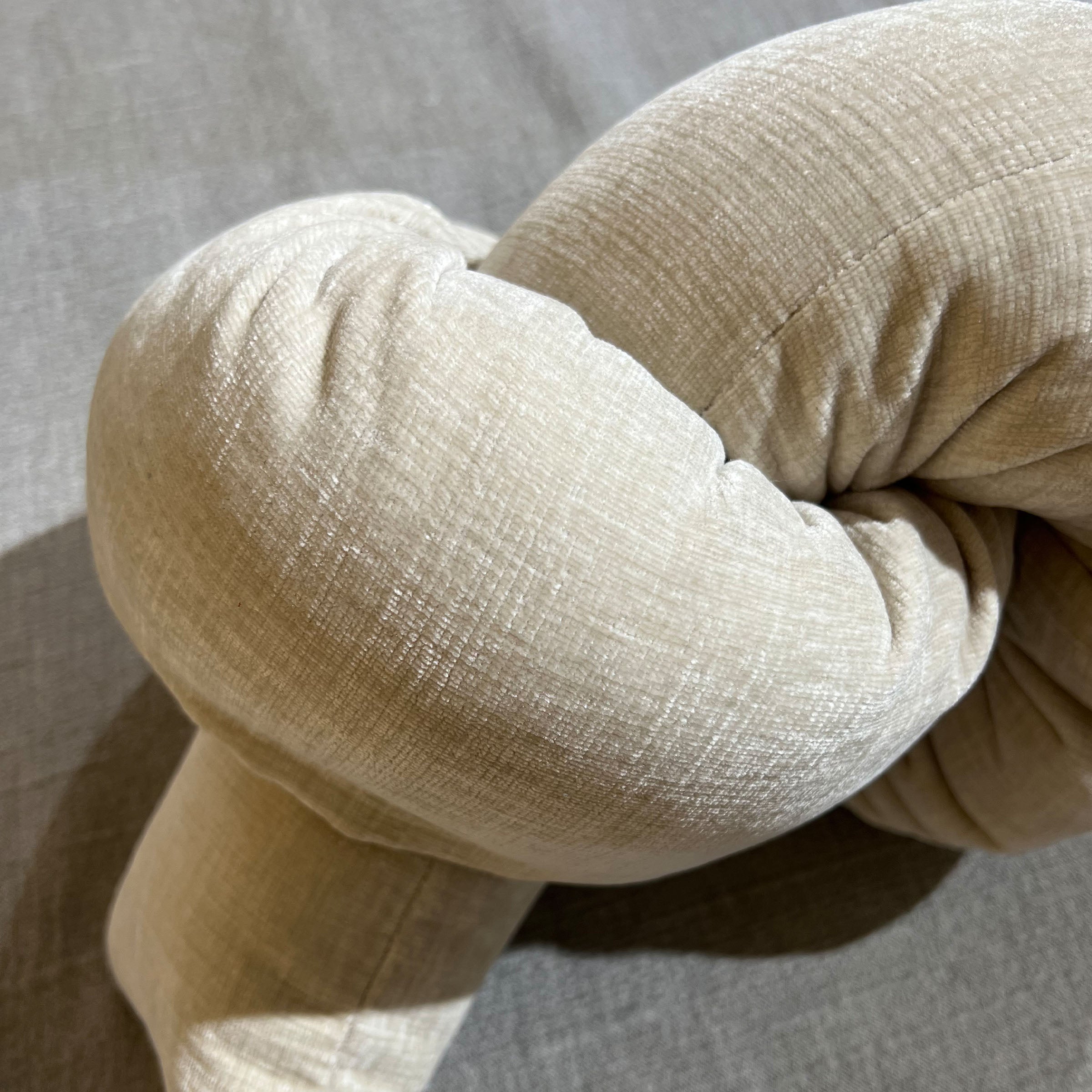 BEACON Schreyer Special Shaped Cushion 15x35 with filling, decorative cushion for home decor and comfort.