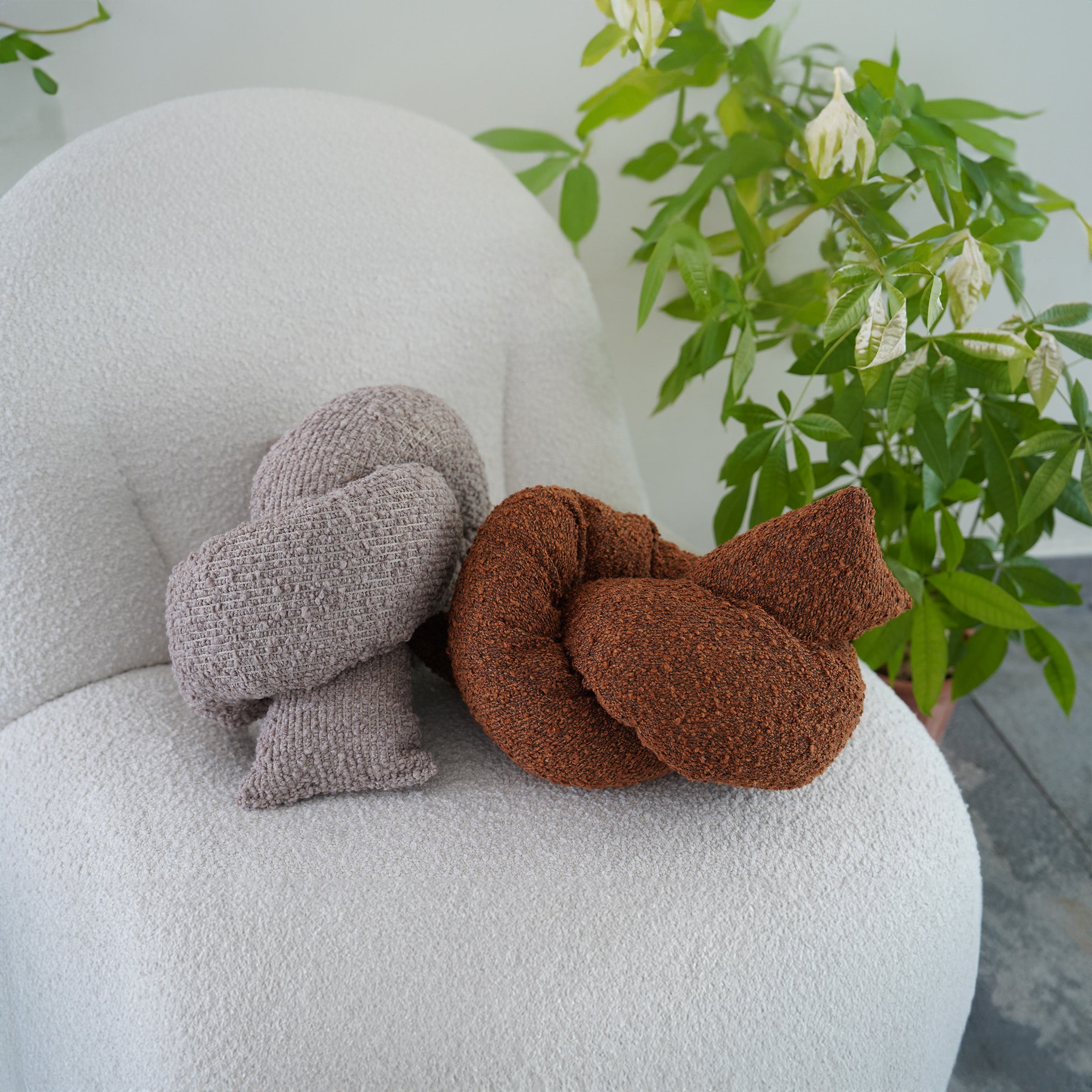 15x135cm BEACON Schreyer special-shaped cushion with filling, decorative cushion for home decor or comfort.