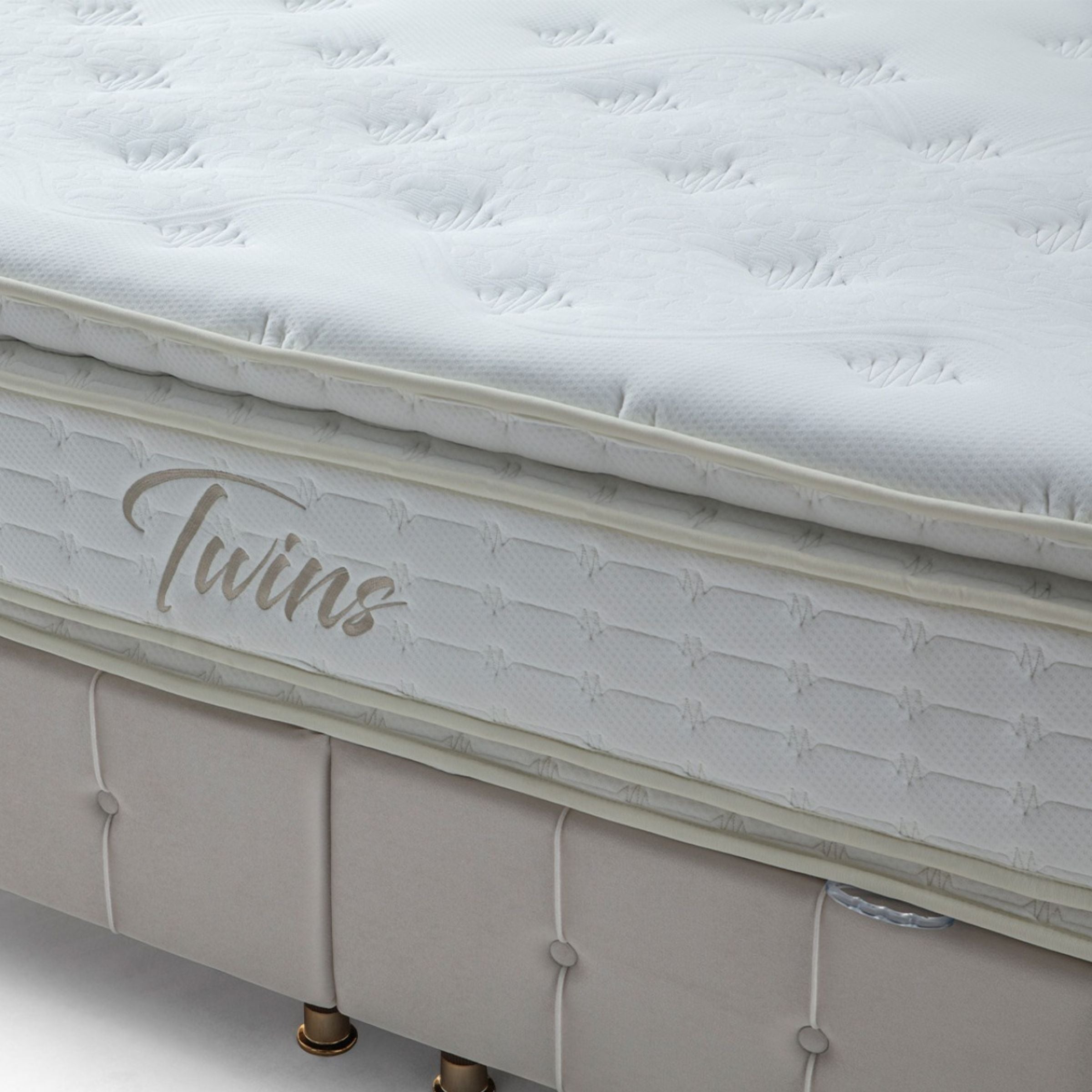 180x200 cm INDIVANI Twins King Size Mattress showing plush top surface and side edges, designed for comfortable sleep.