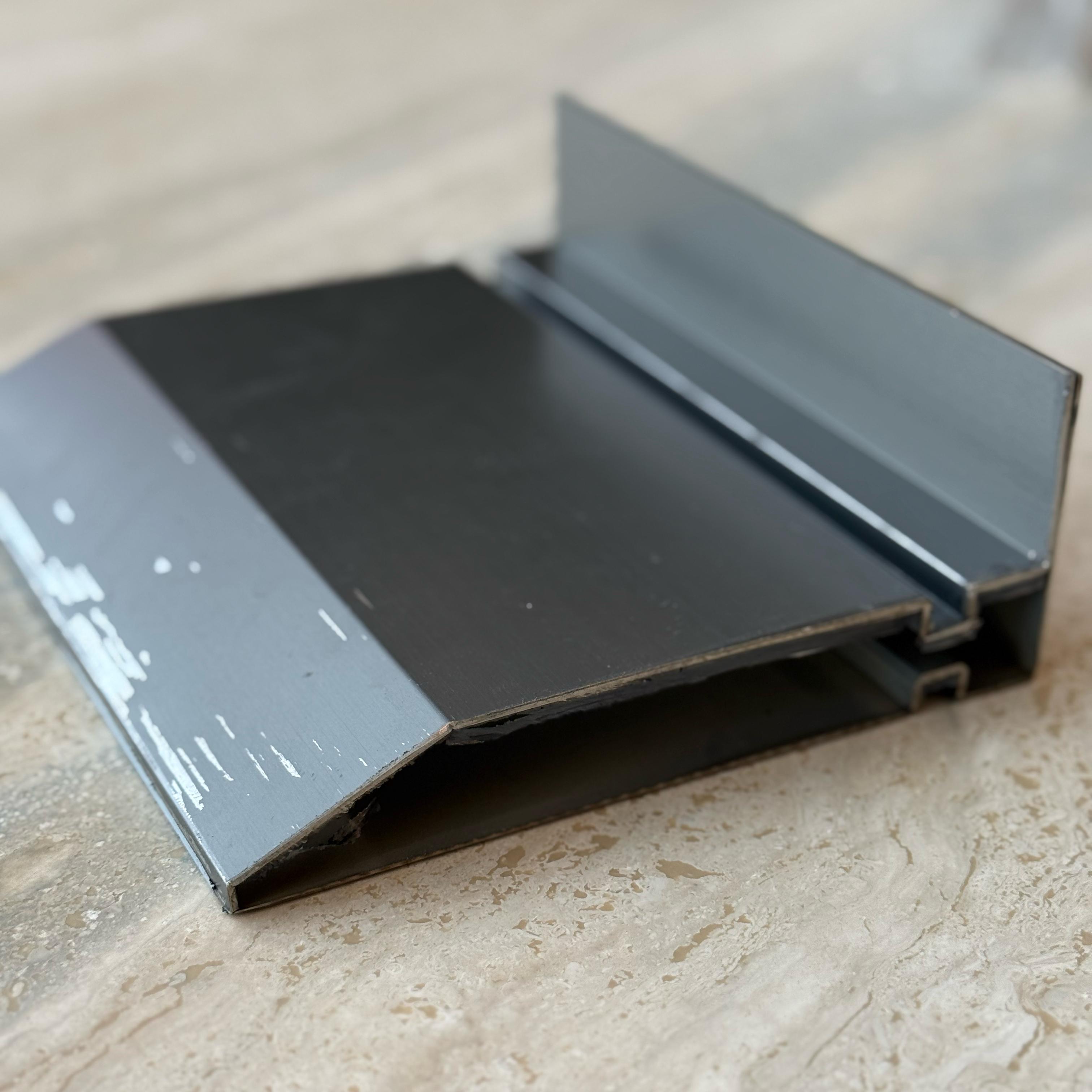 Black stainless steel sealing cap, 17cm length, 1mm thickness, for wall panels and profiles by BEACON.