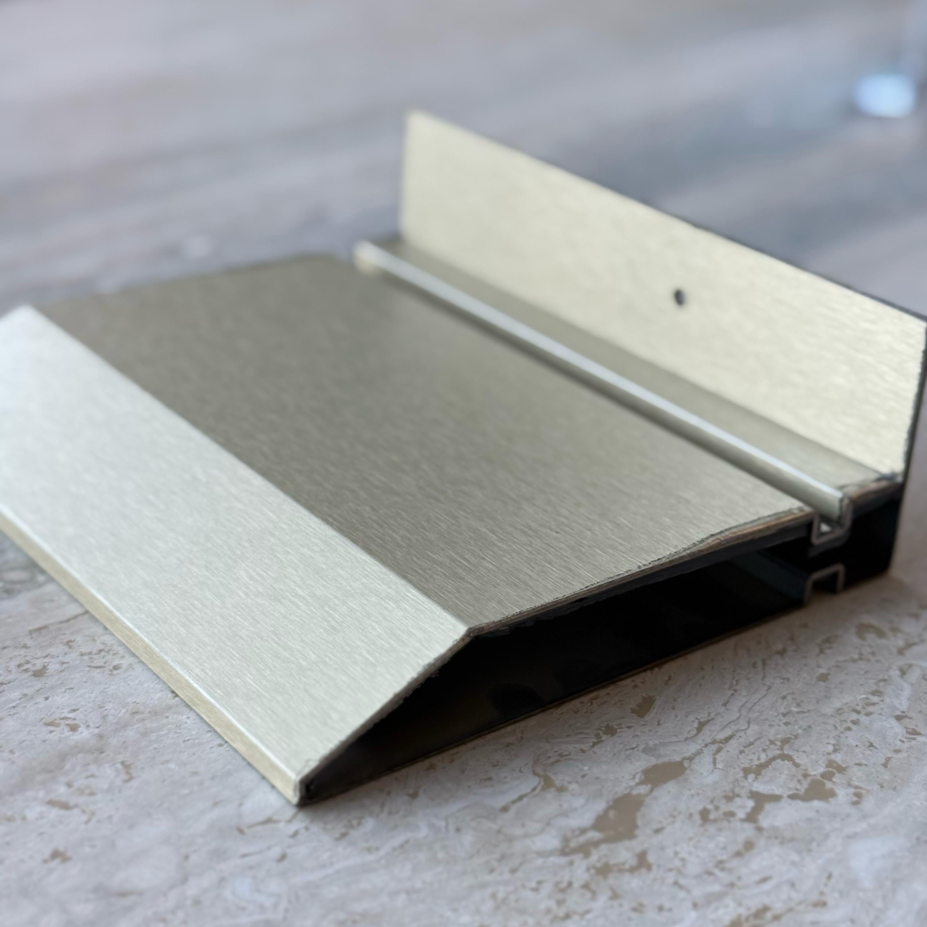 Gold stainless steel sealing cap, 17cm length, 1mm thickness, for wall panels and profiles, by BEACON.